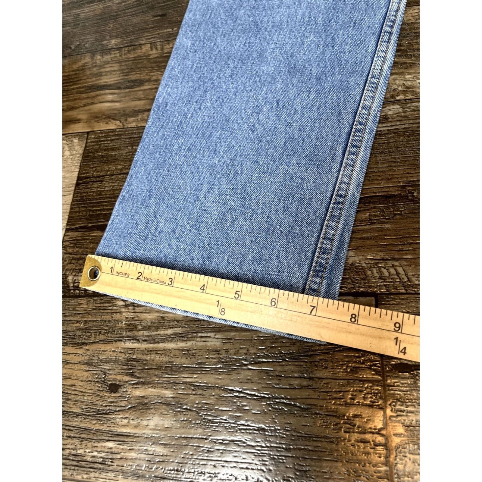 Levi's VINTAGE Levi's 550 Jeans Men 30x32 Blue Relaxed Baggy Taper Skate Loose Tag Denim Cotton Size US 32 / EU 48 - 3 Thumbnail