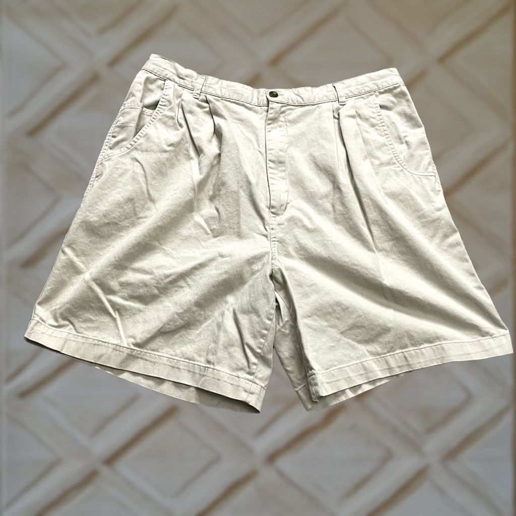 Vintage Unbranded Bermuda Shorts Womens 18 Light Beige Khaki Cotton Casual Pockets Size 40" / US 18 - 1 Thumbnail