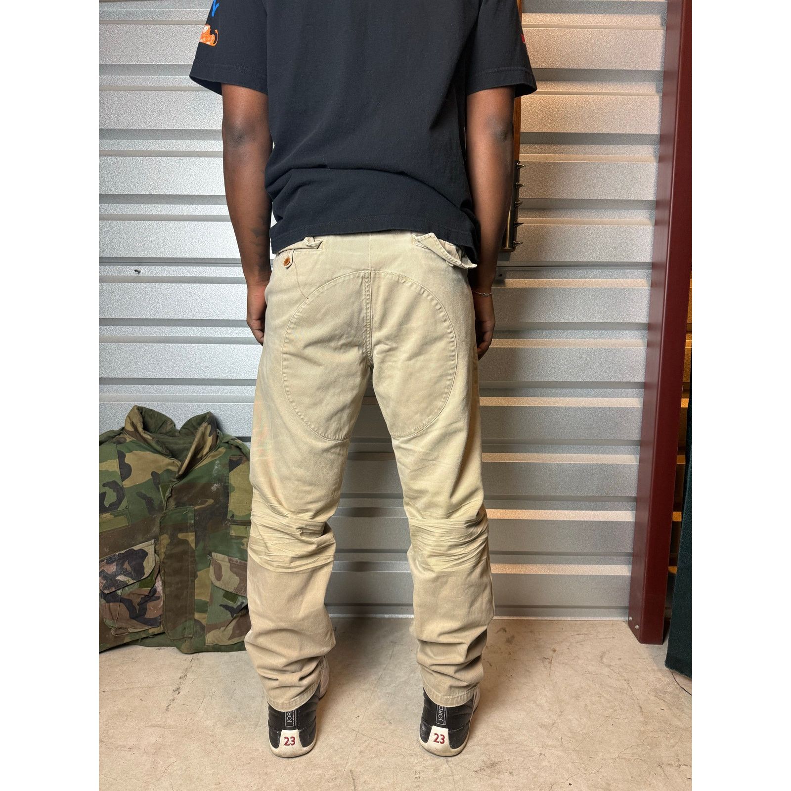 Polo Ralph Lauren Polo Ralph Lauren tan cargo pants pants Size US 34 / EU 50 - 2 Thumbnail
