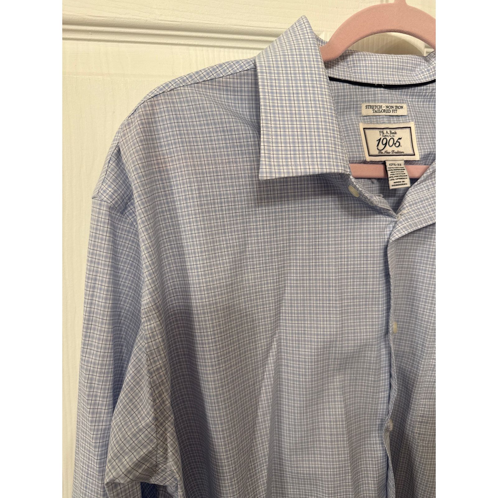 Jos. A. Bank Jos A Bank Stretch NonIron Tailored Button Down,17 1/2-33 Size US M / EU 48-50 / 2 - 3 Thumbnail
