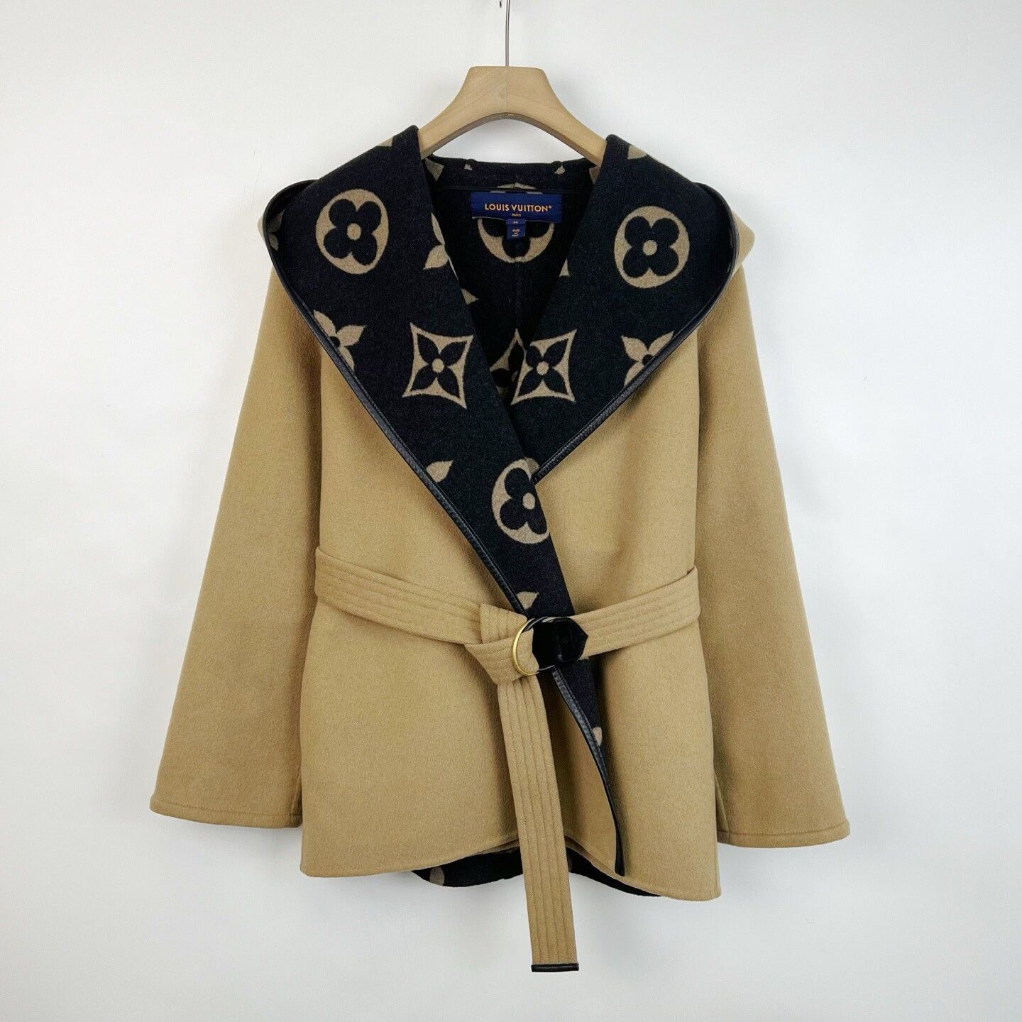 Louis Vuitton Louis Vuitton Brown Monogram Robe Coat Size XS / US 0-2 / IT 36-38 - 1 Thumbnail