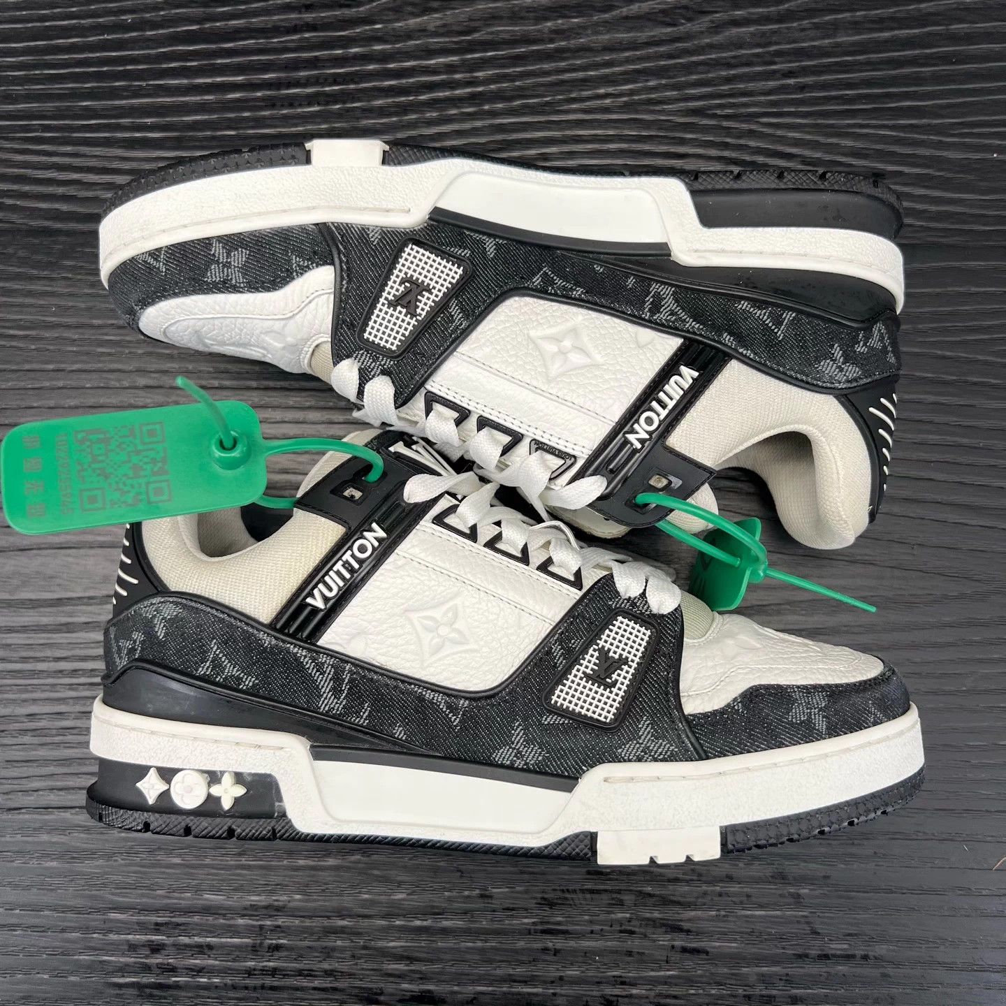 Louis Vuitton LV Trainer Black & White Denim Size S / US 4 / IT 40 - 2 Thumbnail