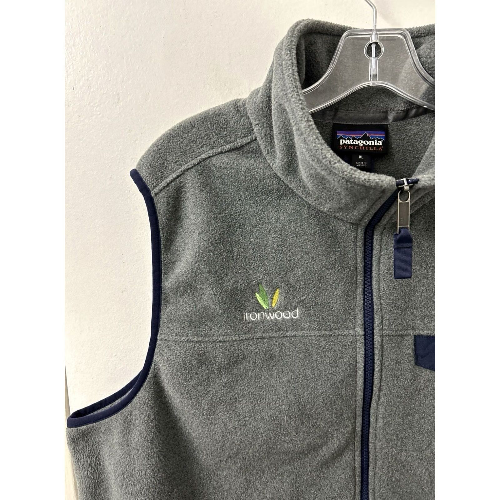 Patagonia Patagonia Synchilla Vest Mens XL Gray Navy Full Zip Snap Pockets Embroidered Logo Outdoor Active Wear Quilted Fleece Jacketless? Size US XL / EU 56 / 4 - 5 Thumbnail