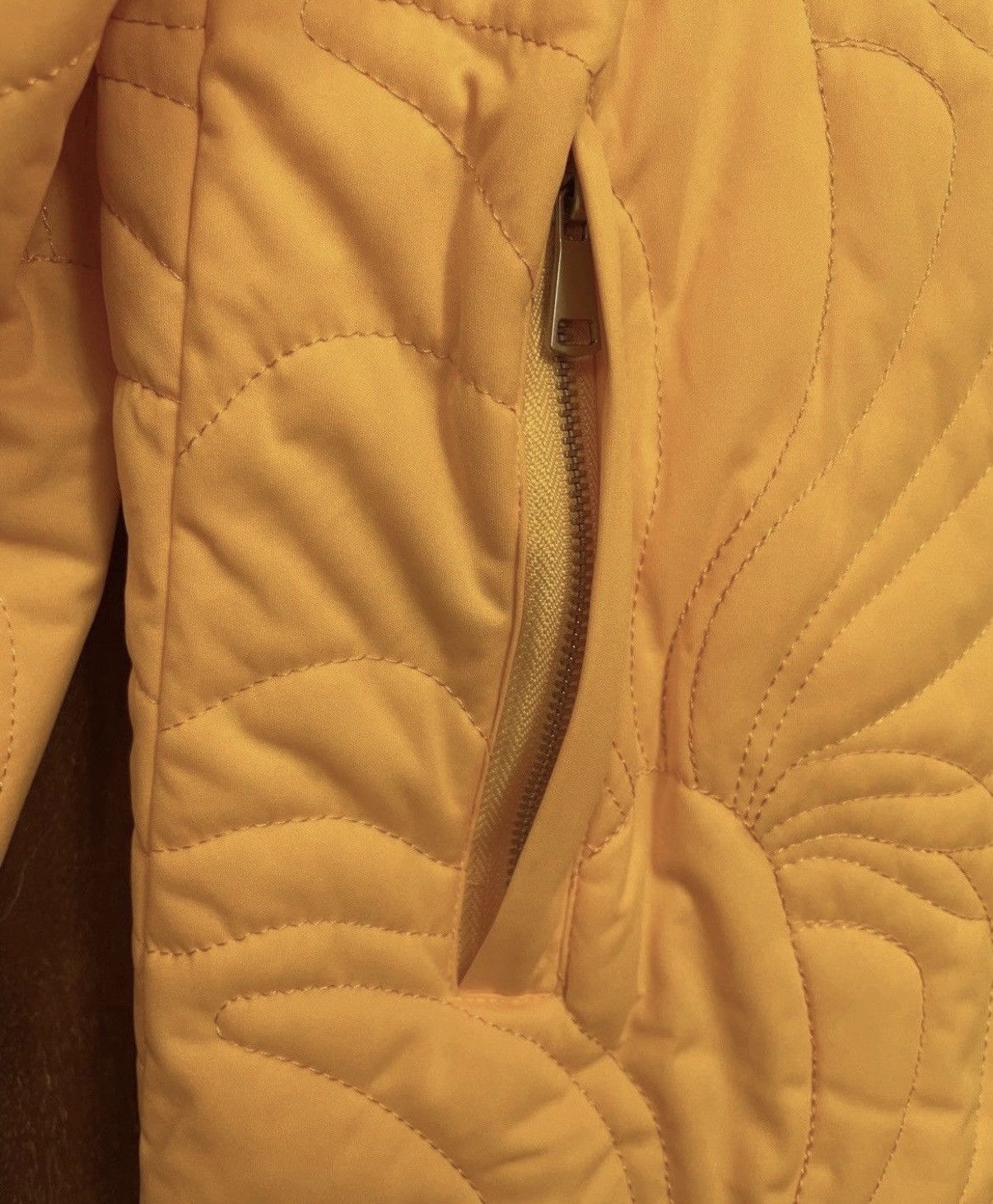 Urban Outfitters Urban Outfitters Yellow Fun Puffer Quilted Jacket NWT-SMALL Size S / US 4 / IT 40 - 9 Thumbnail