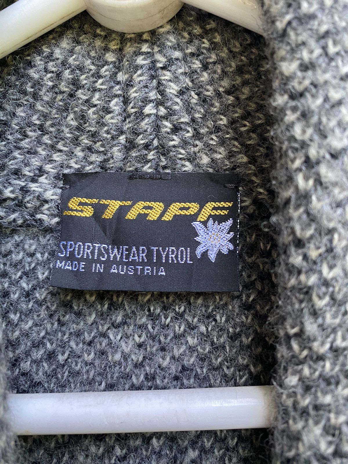 Mostly Heard Rarely Seen Stapf Sportwear Tyrol Blanket Lining Buttonless Cardigan Size US L / EU 52-54 / 3 - 11 Thumbnail