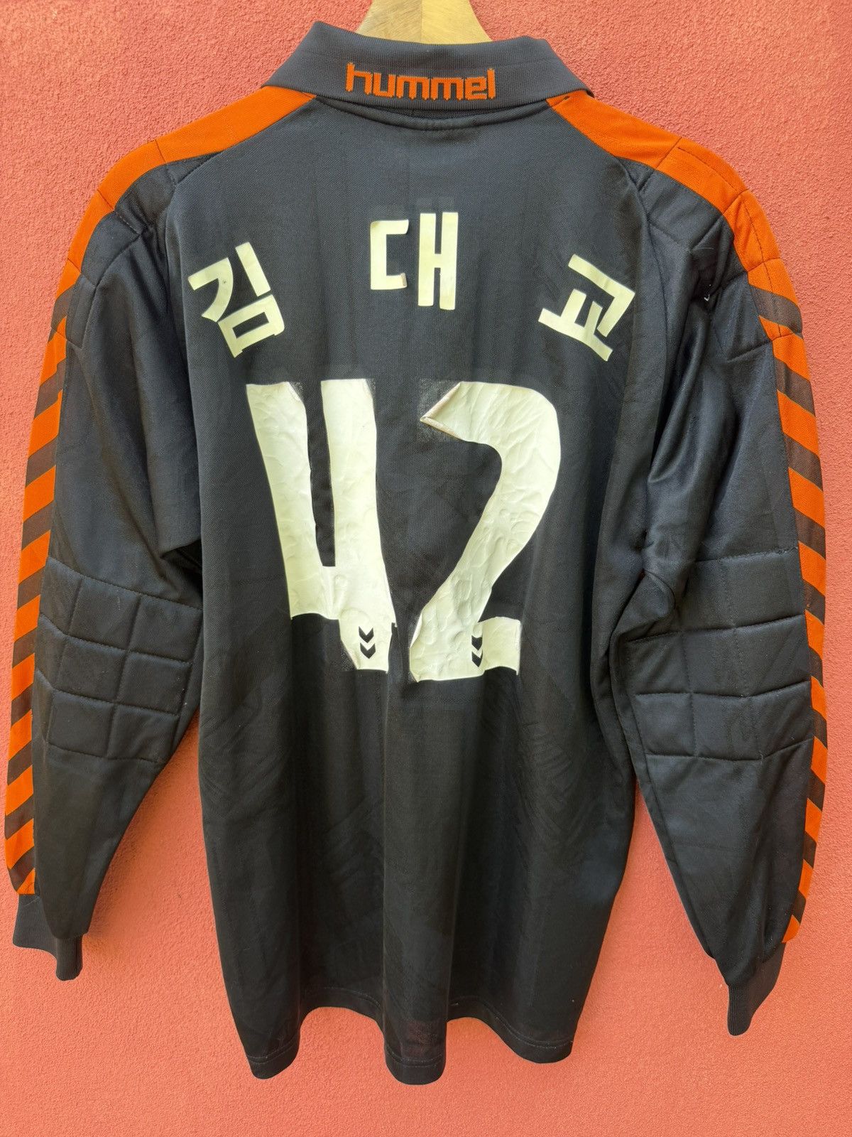 Hummel CYWSC Ulsan FC Size US XL / EU 56 / 4 - 7 Thumbnail