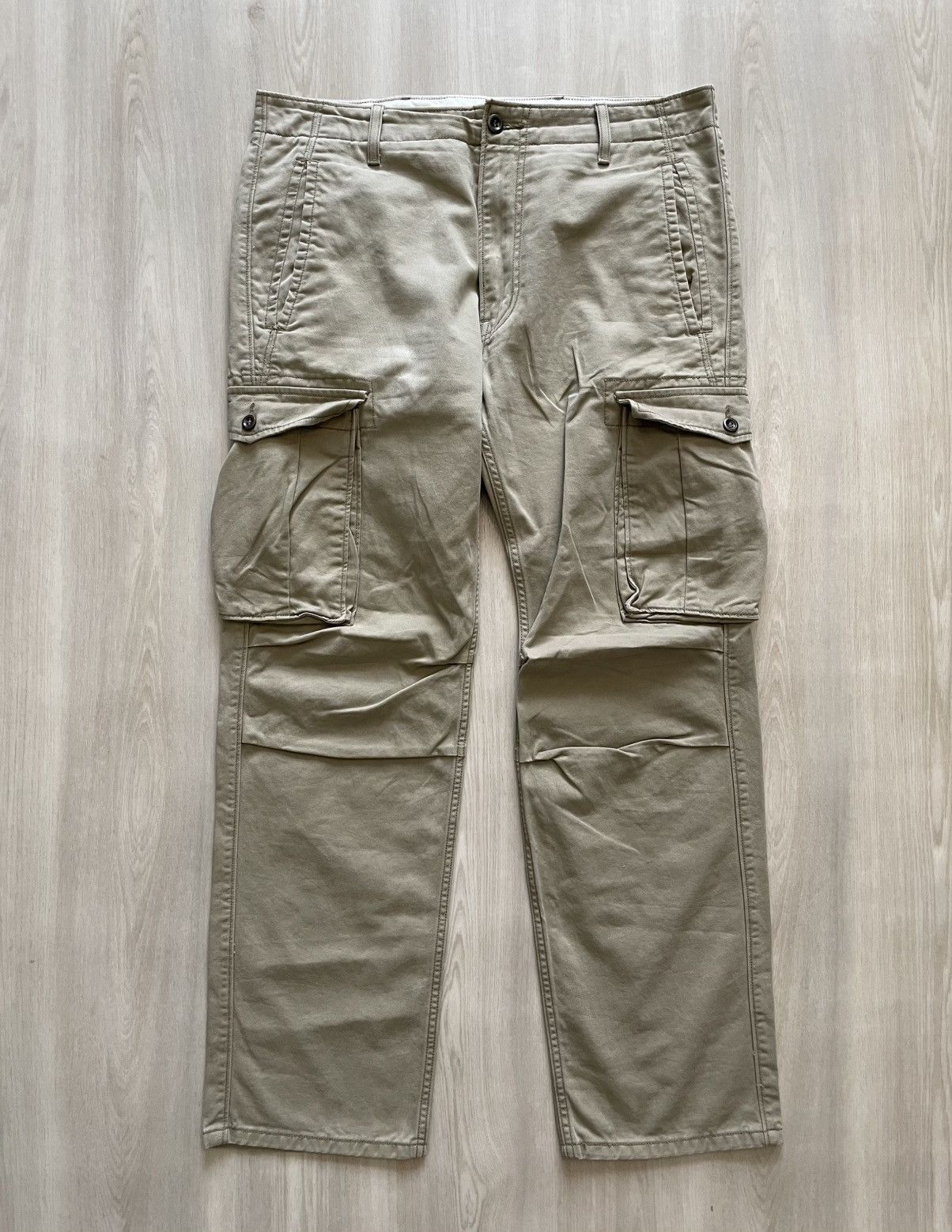 Levi's × Vintage Vintage Y2K Levis Cargo Khaki Pants Flap Pockets Sz 33x32 Size US 35 - 3 Thumbnail