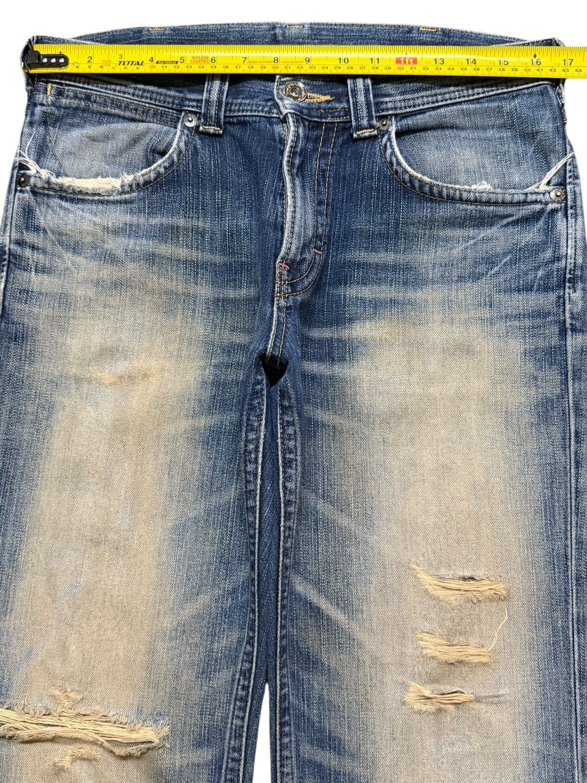 Wrangler Vtg Y2K Wrangler Mud Wash Faded Whisker Distress Straight Size US 33 - 9 Thumbnail