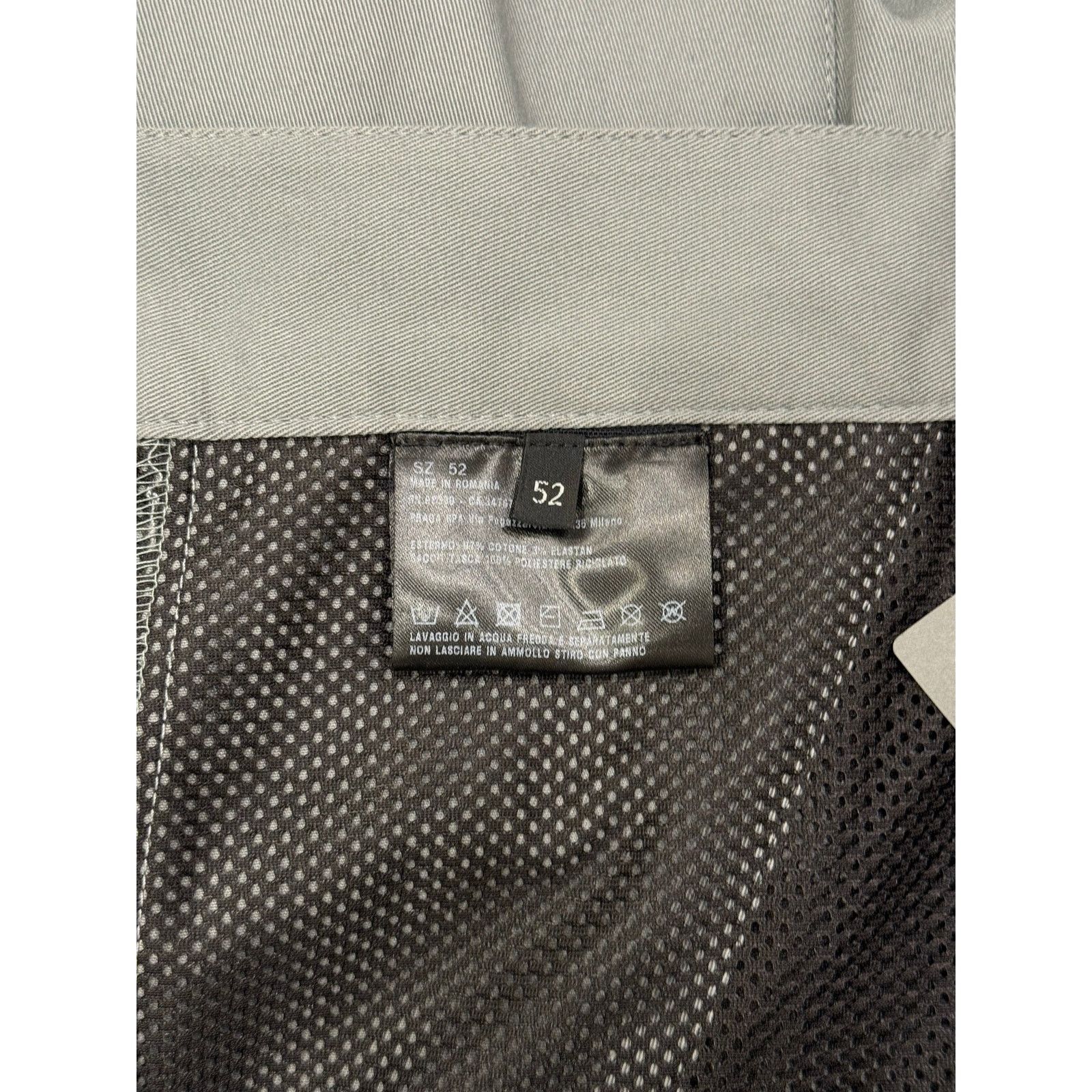 Prada 2023 Prada Luna Rossa technical pants with reinforced knees Size US 36 / EU 52 - 4 Thumbnail