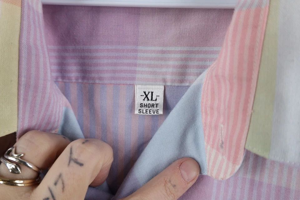 Vintage Vintage 90s Streetwear Plaid Short Sleeve Button Down Shirt Size US XL / EU 56 / 4 - 9 Thumbnail