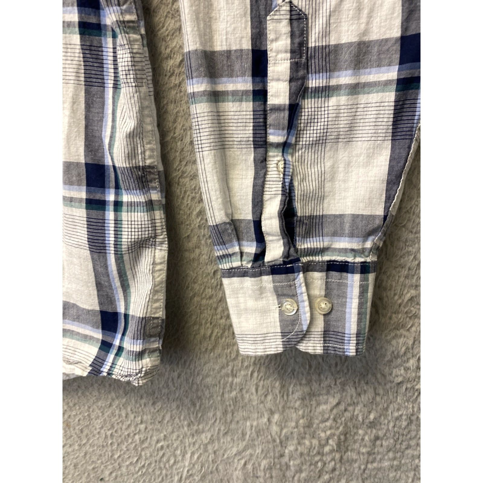 Banana Republic Banana Republic Button-Up Shirt Men XL Navy Gray Untucked Fit Plaid Cotton /0480 Size US XL / EU 56 / 4 - 5 Thumbnail