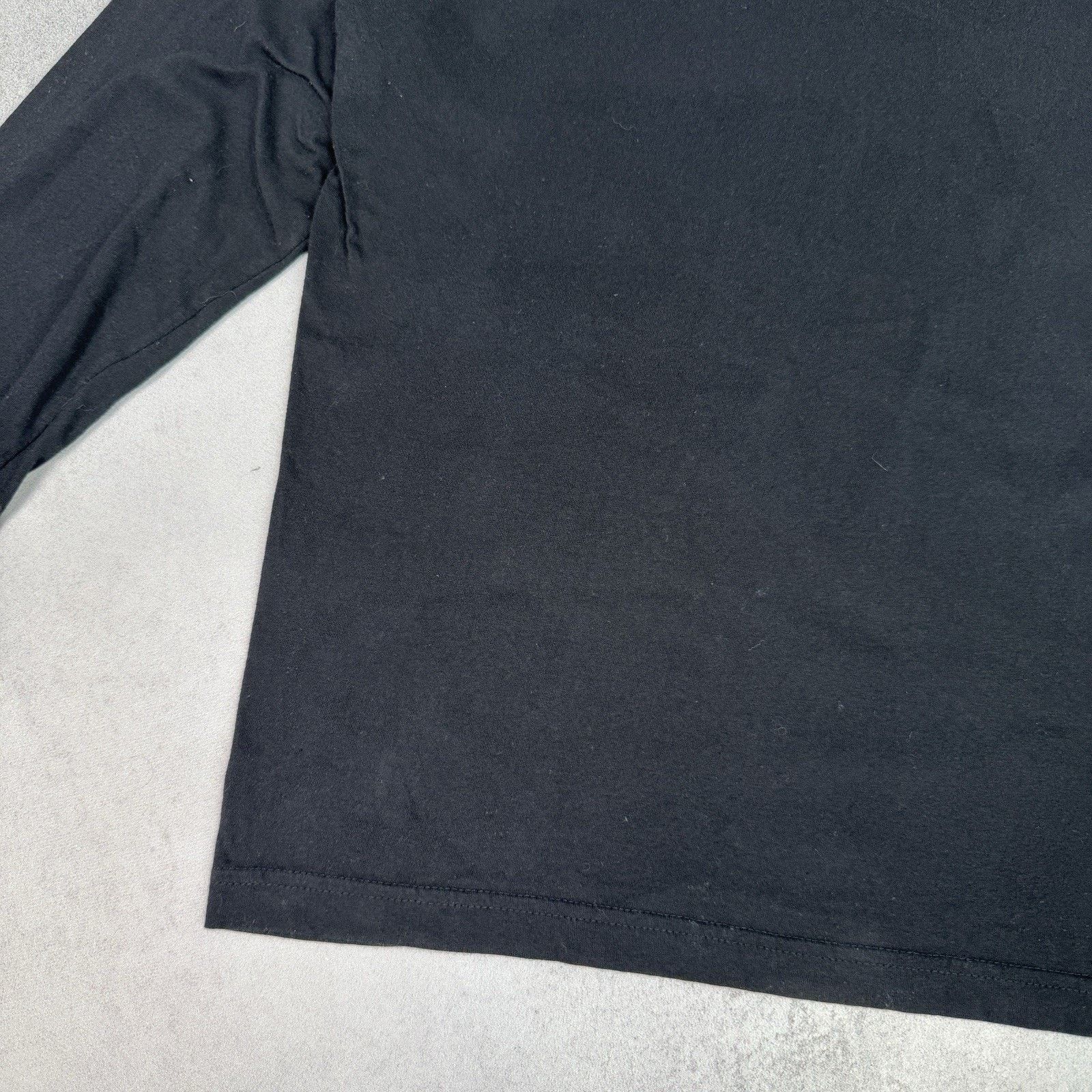Vintage Massive Attack Band Long Sleeve Band Tvshirt Size S Black Size US S / EU 44-46 / 1 - 22 Thumbnail