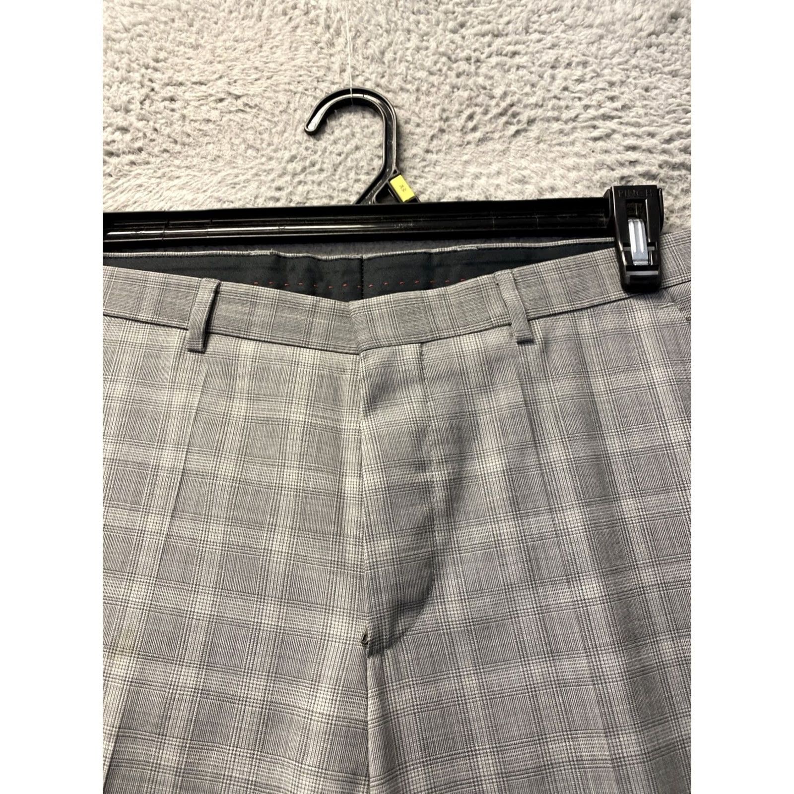 Hugo Boss Hugo Boss Pants Dress Mens 33x33 Gray Plaid Wool Slim Zipper Front 33 Inseam Regular Crew City Wedding Preppy Stretch Boy? Size US 33 - 2 Thumbnail