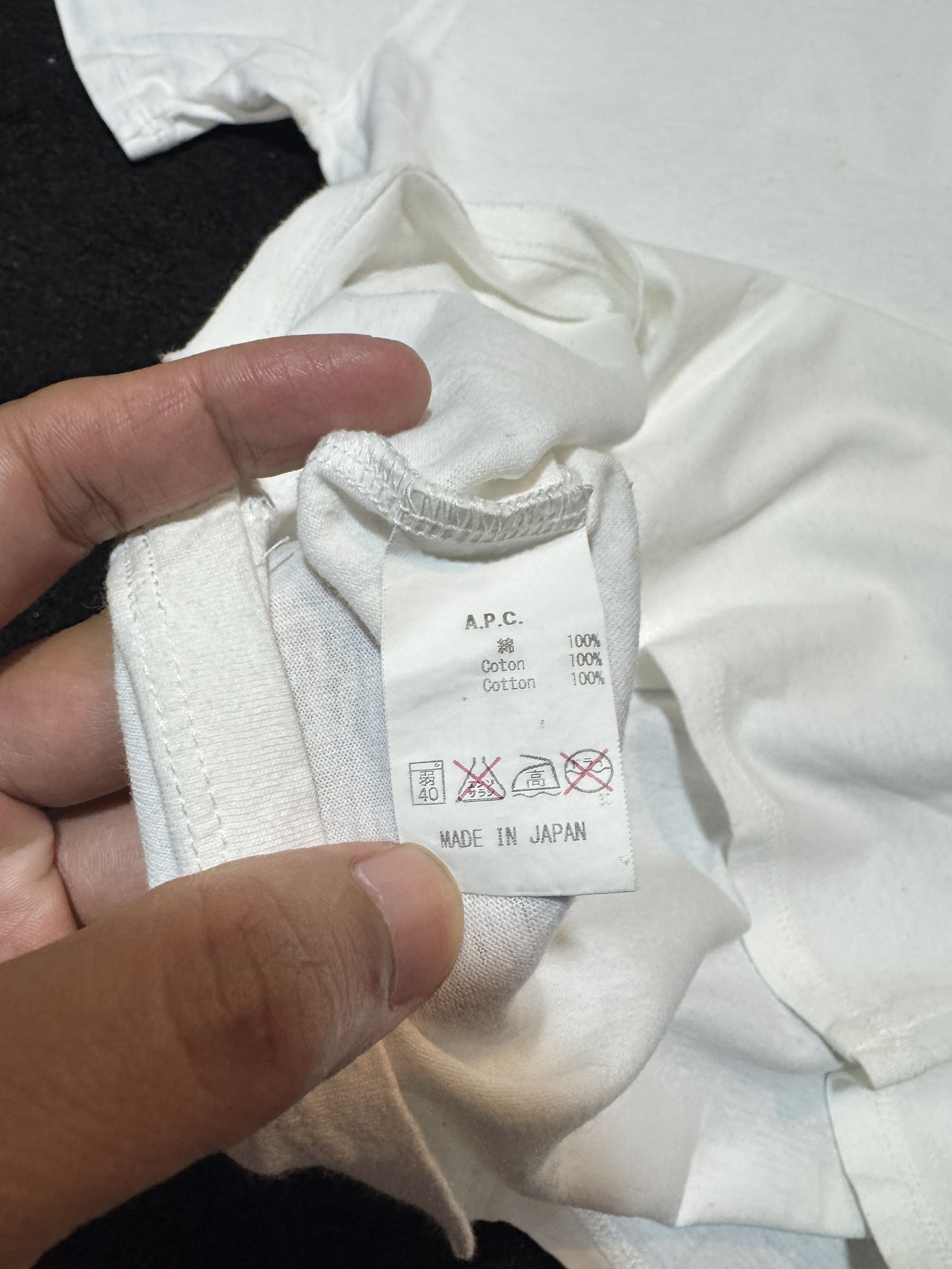 A.P.C. T shirt Rare A.P.C Mirror Spell out White Size S Size US S / EU 44-46 / 1 - 9 Thumbnail