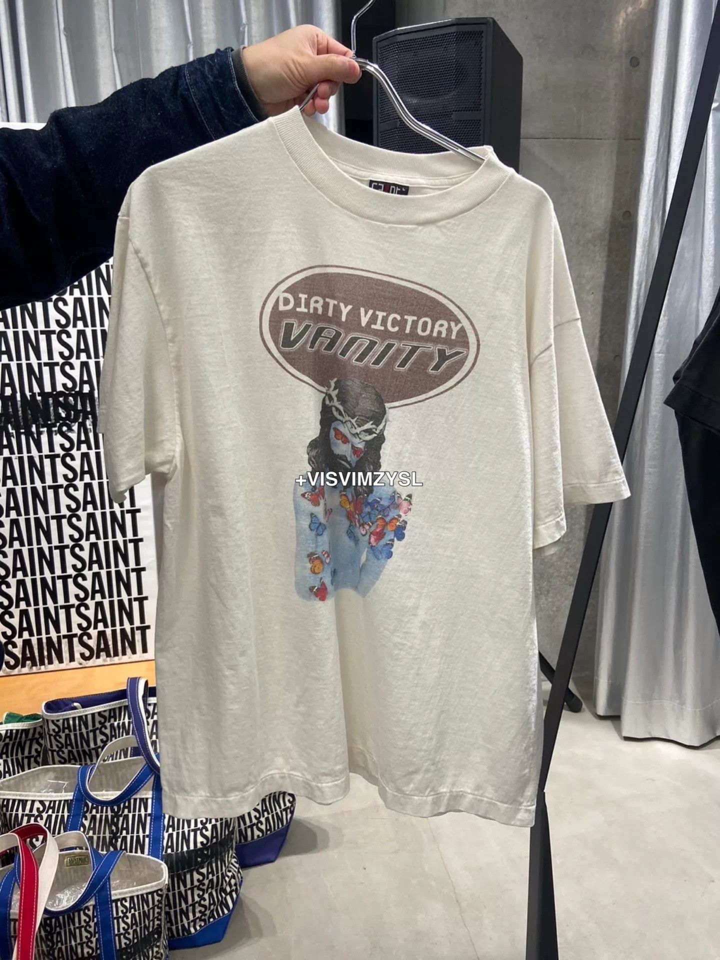 Saint Michael jesus tee with butterfly graphic design Size US S / EU 44-46 / 1 - 1 Thumbnail