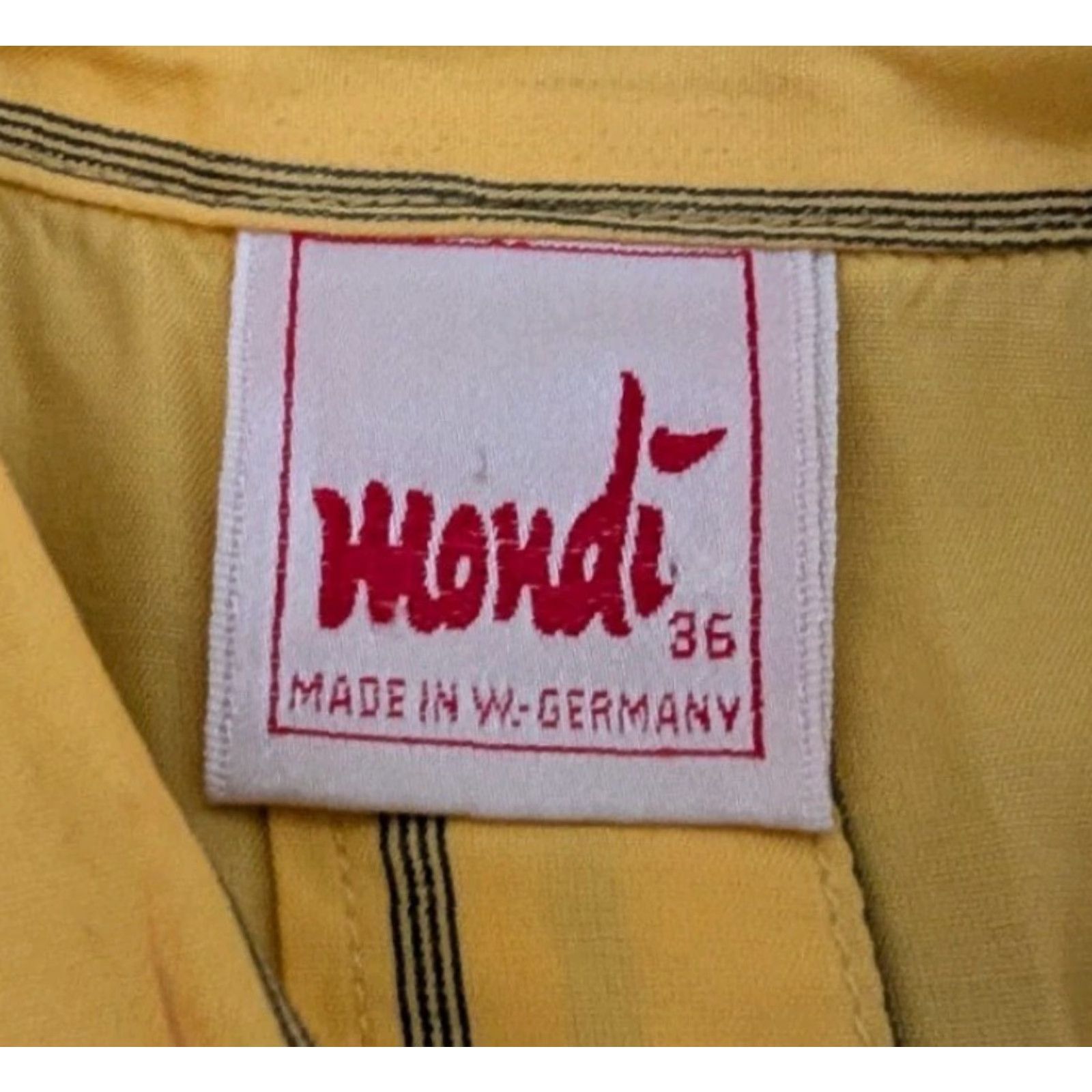 Vintage VINTAGE Mondi Shirt Women's Size 36 Yellow Striped Pullover Loop Collar Button Back 1990s Cocktail Size XS / US 0-2 / IT 36-38 - 6 Thumbnail