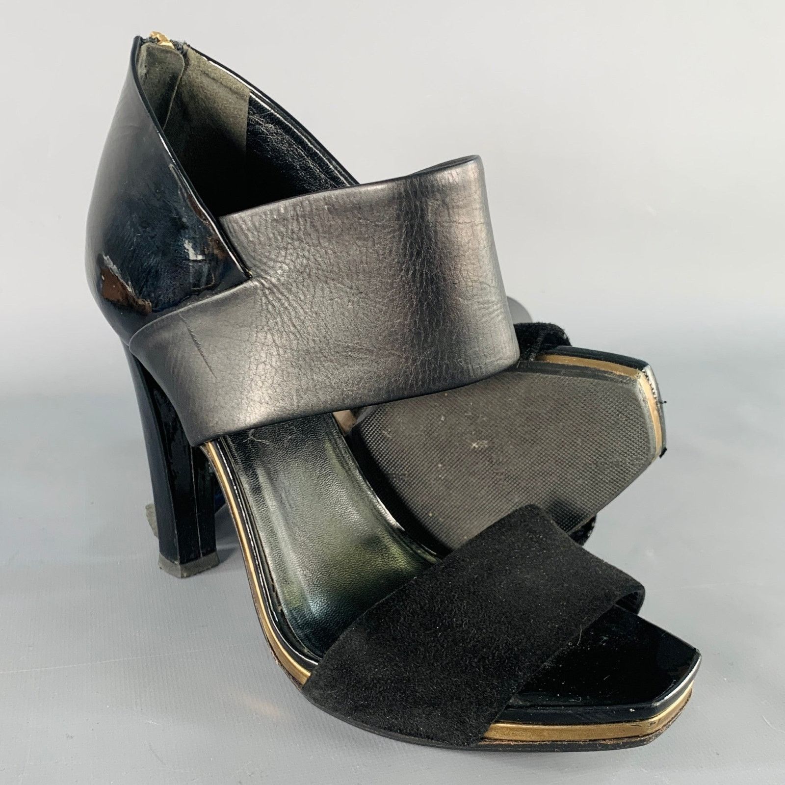 Gucci GUCCI Size 8.5 Black Gold Suede Patent Leather Ankle Sandals Size US 8.5 / IT 38.5 - 5 Thumbnail