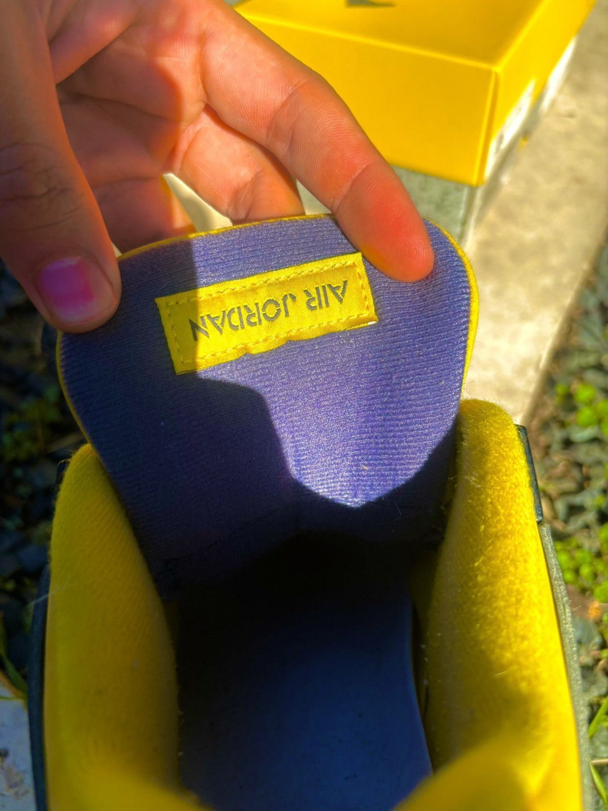 Jordan Brand Air Jordan 4 “Yellow Lightning” Size US 9 / EU 42 - 8 Thumbnail