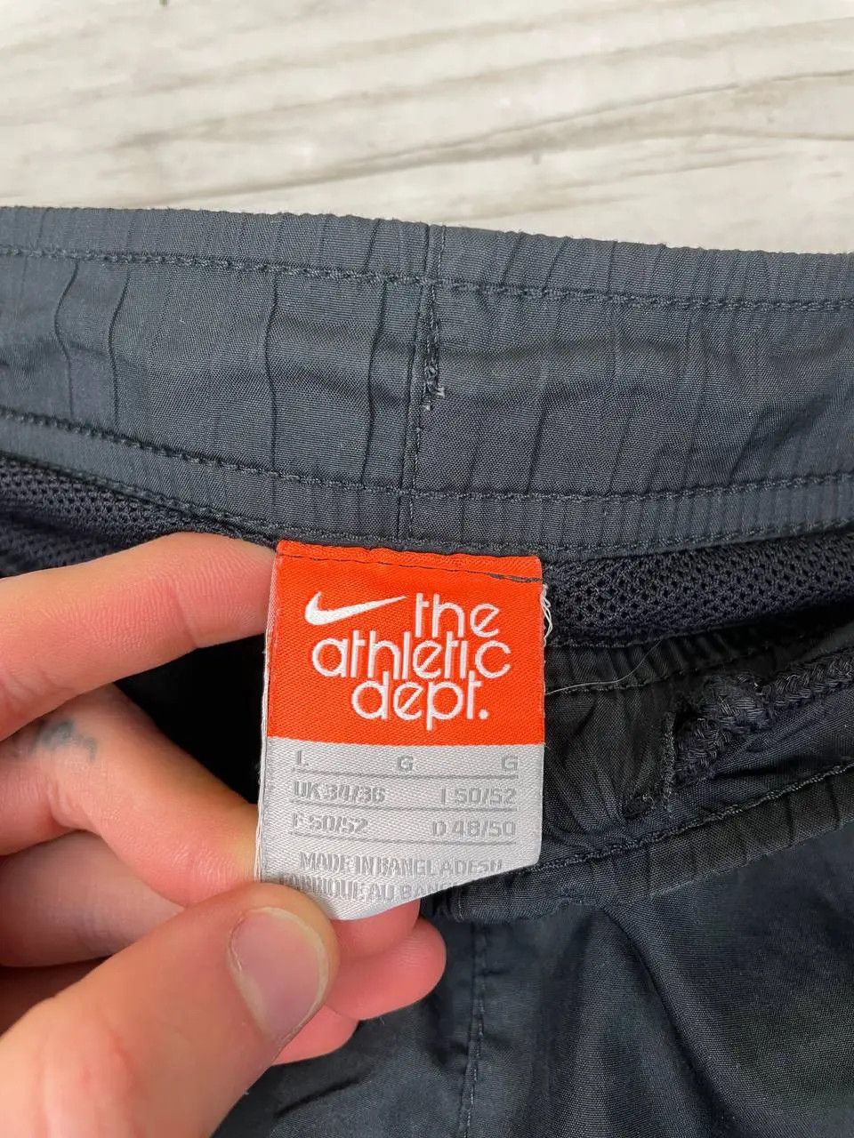 Nike Vintage Nike Nylon Shorts Swoosh 00s Y2K Swim Size US 34 / EU 50 - 4 Thumbnail