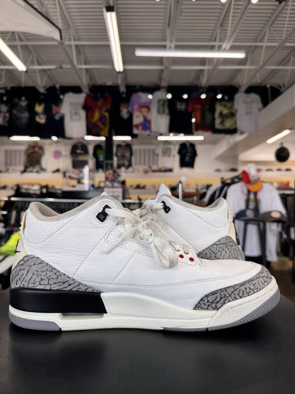 Jordan Brand Air Jordan 3 White Cement Reimagined Size 11 (2023) Size US 11 / EU 44 - 3 Thumbnail