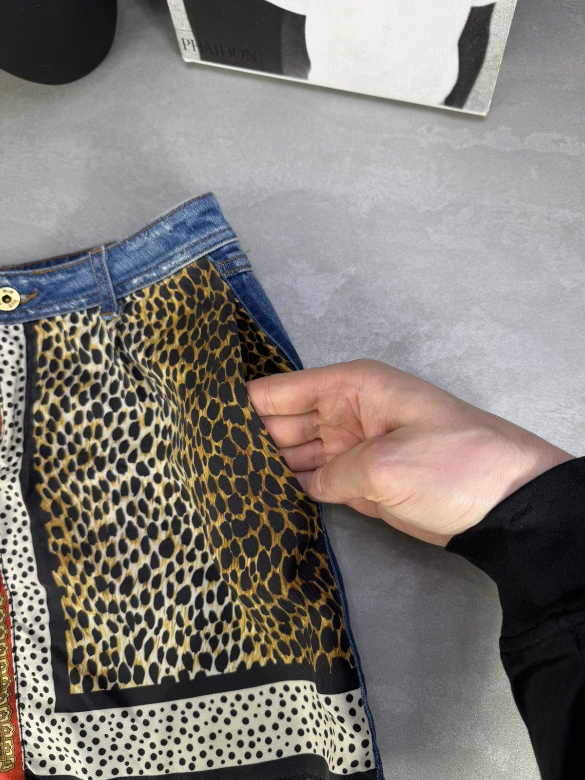 Dolce & Gabbana Dolce & Gabbana Patchwork Skirt Silk Denim Leopard Print Size 26" / US 2 / IT 38 - 6 Thumbnail