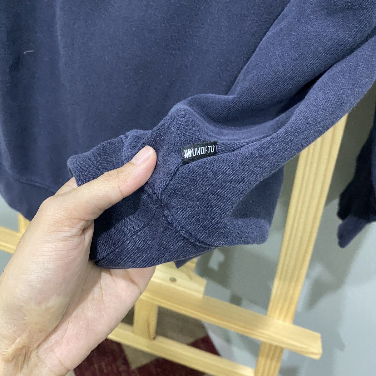 Undefeated Vintage undefeated sweatshirt Size US L / EU 52-54 / 3 - 8 Thumbnail