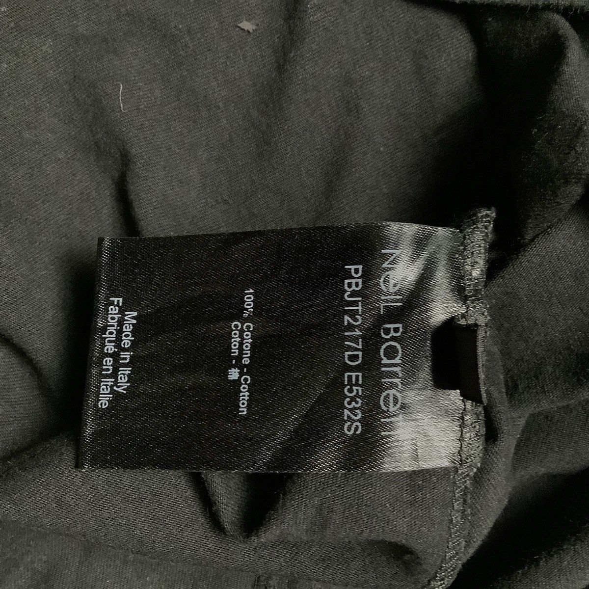 Neil Barrett Neil Barrett Martin Luther Thunderbolt USA Size US M / EU 48-50 / 2 - 6 Thumbnail