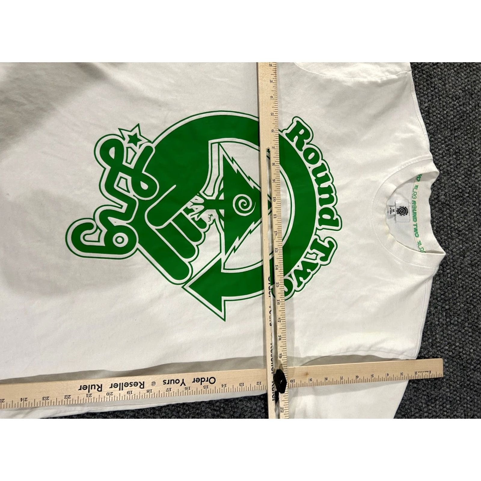 Round Two Round Two T-Shirt Mens M White Colorful Logo Dog Streetwear Crew Neck Short Sleeve Regular Fit Cotton Blend Polyester Size US M / EU 48-50 / 2 - 6 Thumbnail