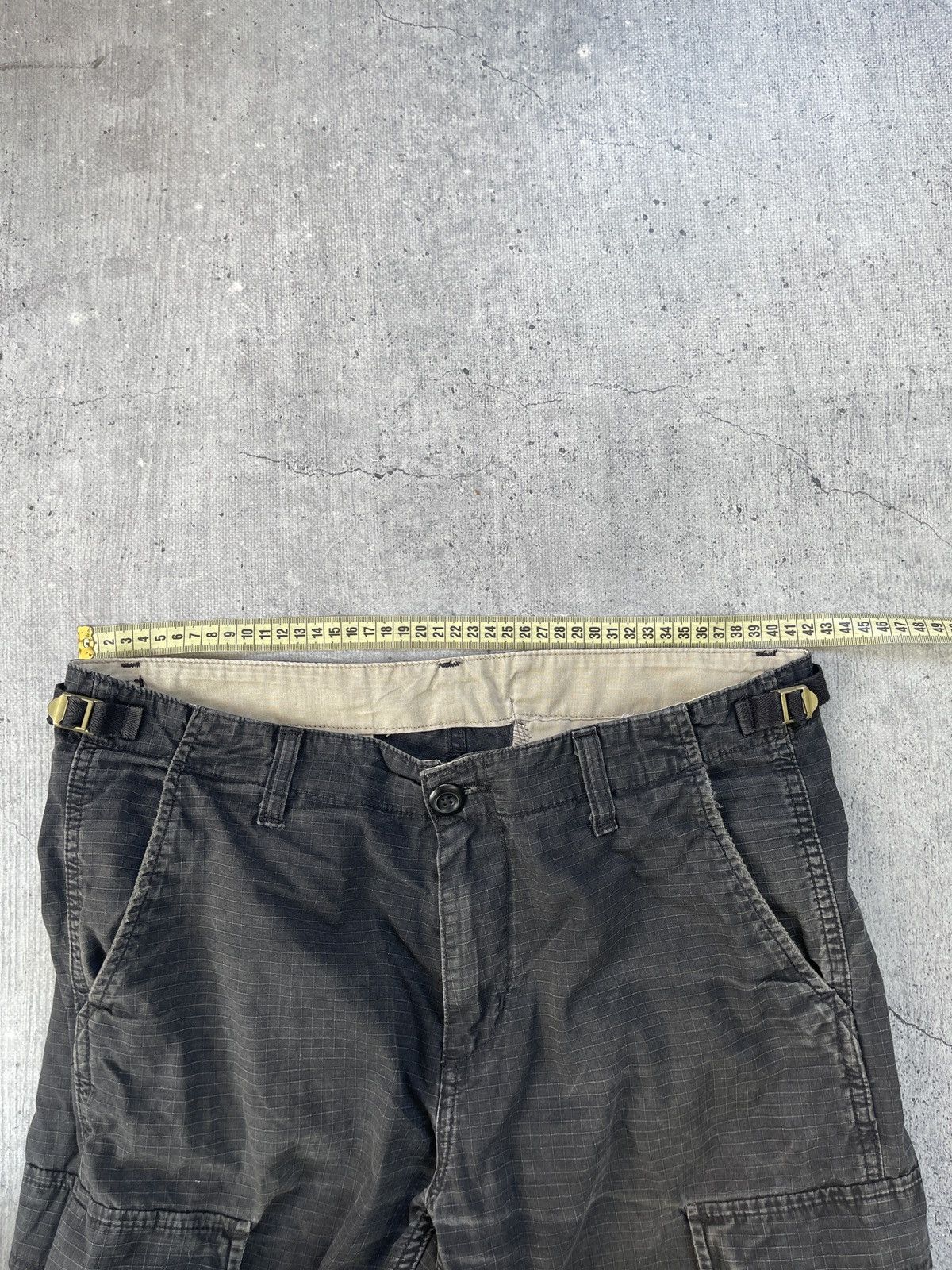 Carhartt × Vintage Vintage Cargo Carhartt Pants Wip Baggy Fit Y2K Opium Size US 31 - 9 Thumbnail