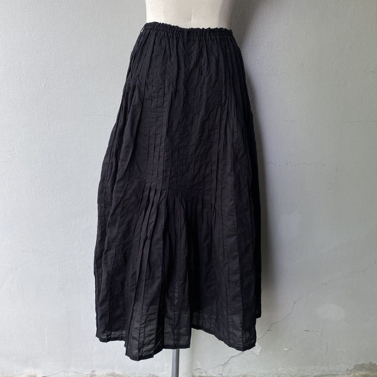 Hai Sporting Gear Hai Sporting Gear Black Pleated Long Skirt Size 26" / US 2 / IT 38 - 9 Thumbnail