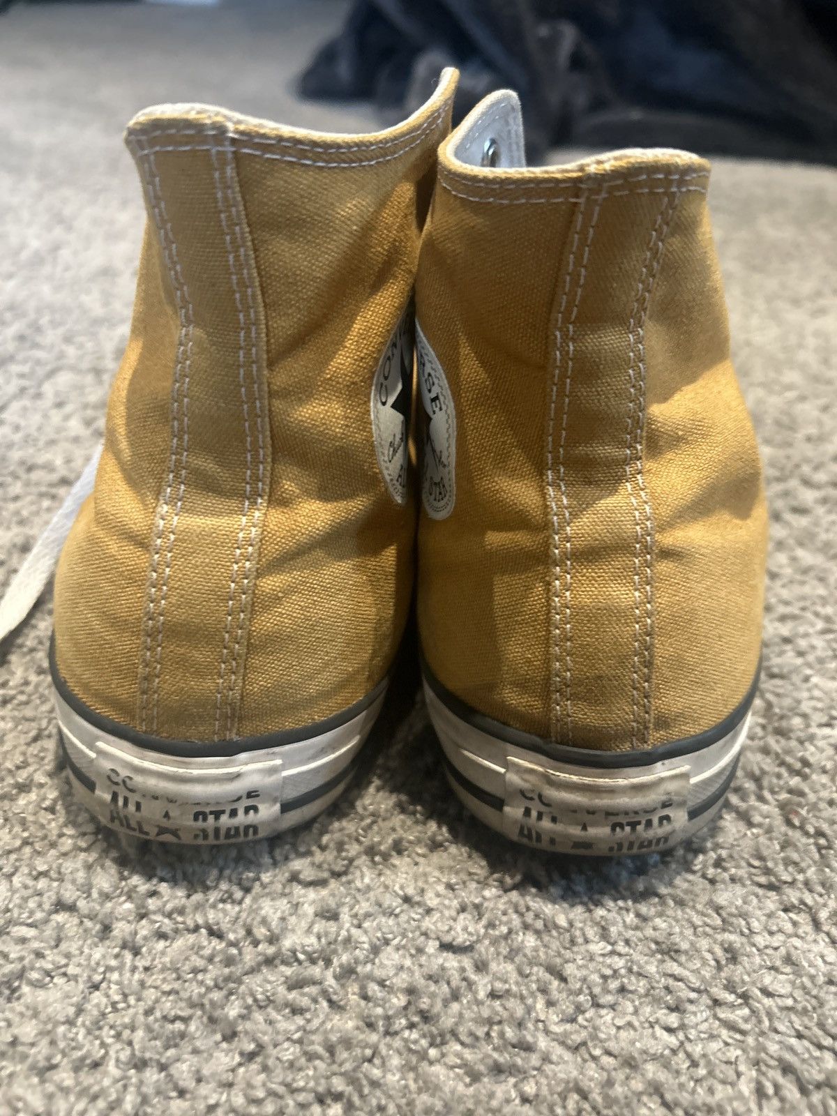 Converse Vintage Beige high top converse Size US 9.5 / EU 42-43 - 2 Thumbnail