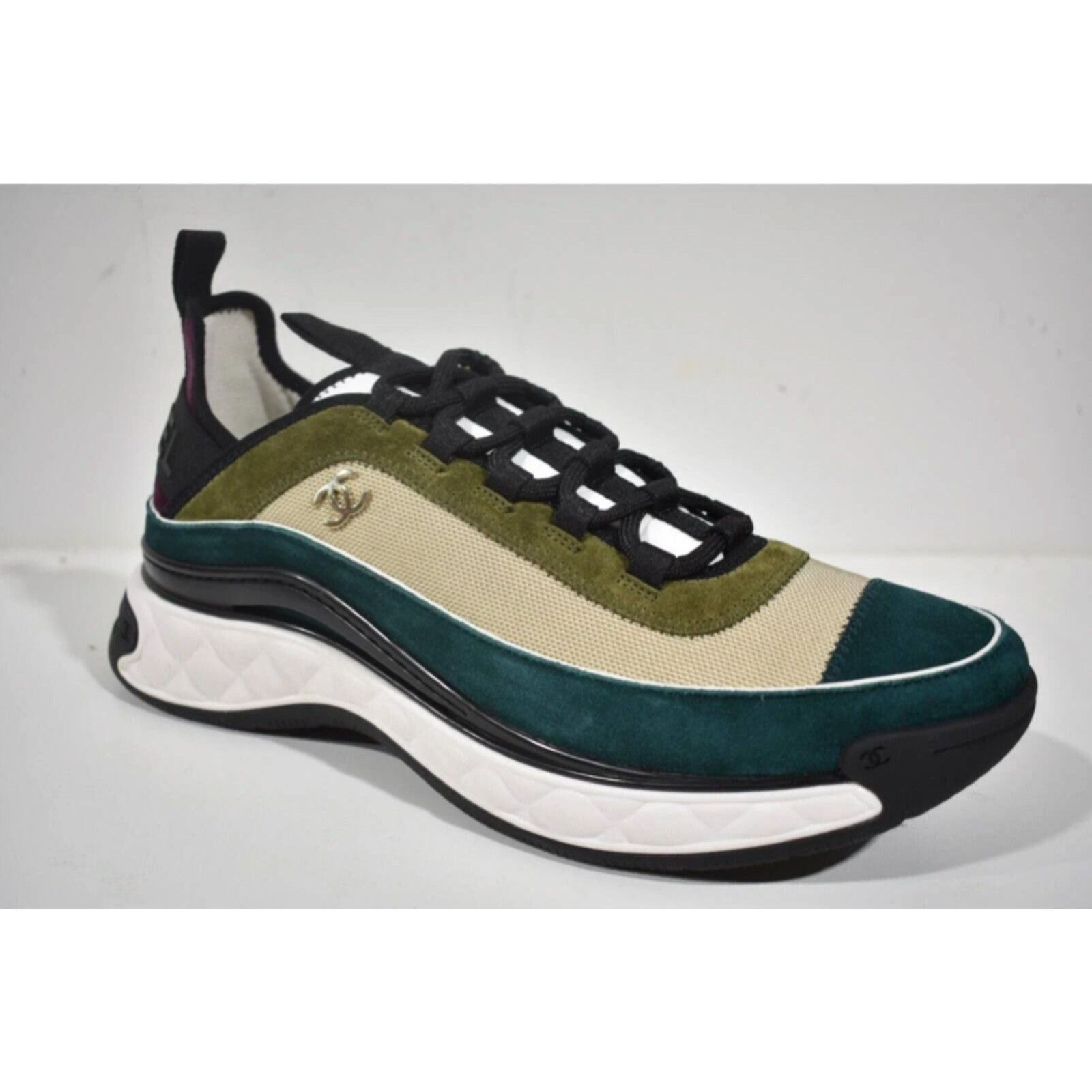 Chanel Chanel White CC Logo Low Top Lace Up Trainer Sneaker 44 11 Size US 11 / EU 44 - 3 Thumbnail