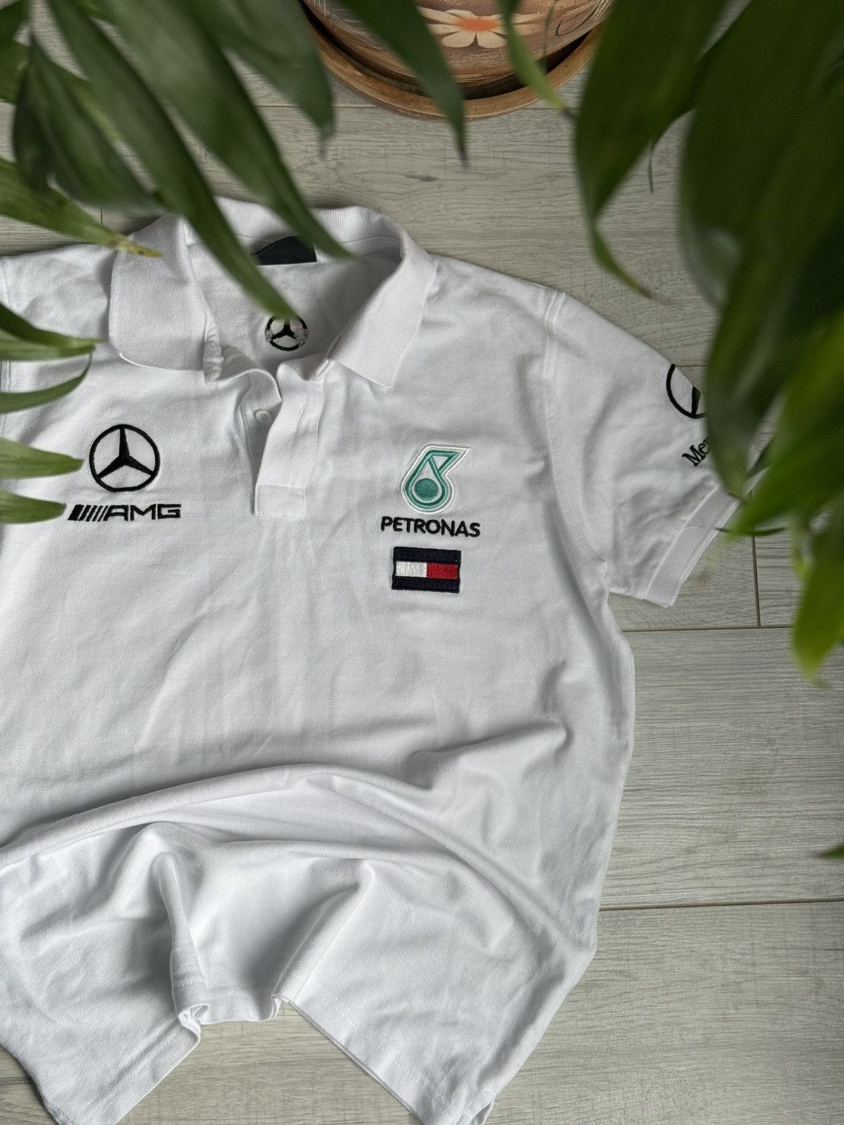 Mercedes-Benz × Vintage Polo Mercedes Benz AMG Petronas Tommy Hilfiger polo Size US M / EU 48-50 / 2 - 1 Thumbnail
