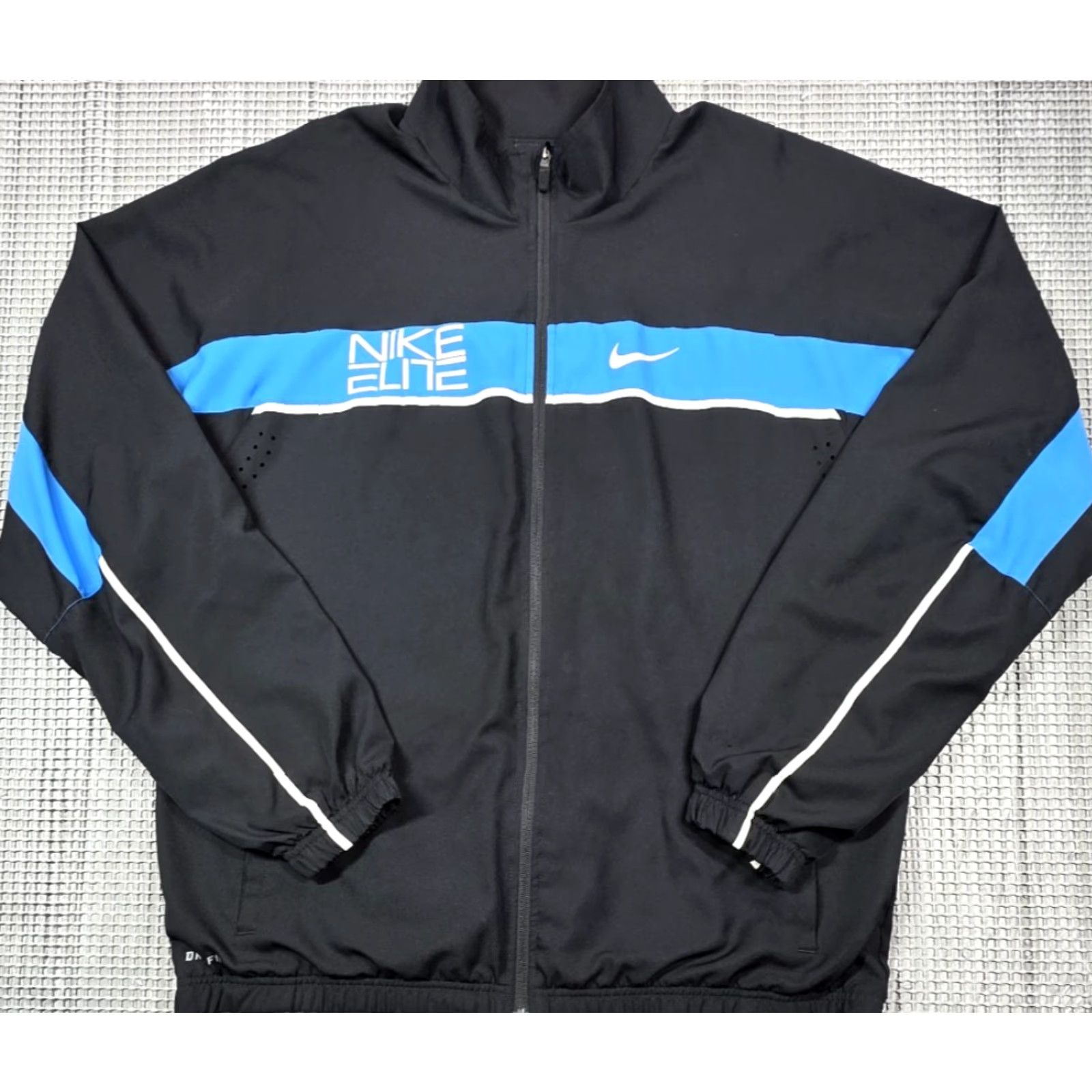 Nike VINTAGE Nike Elite Dri-Fit Full Zip Jacket Men XL Blue Black Swoosh Spell Out Logo Size US XL / EU 56 / 4 - 3 Thumbnail