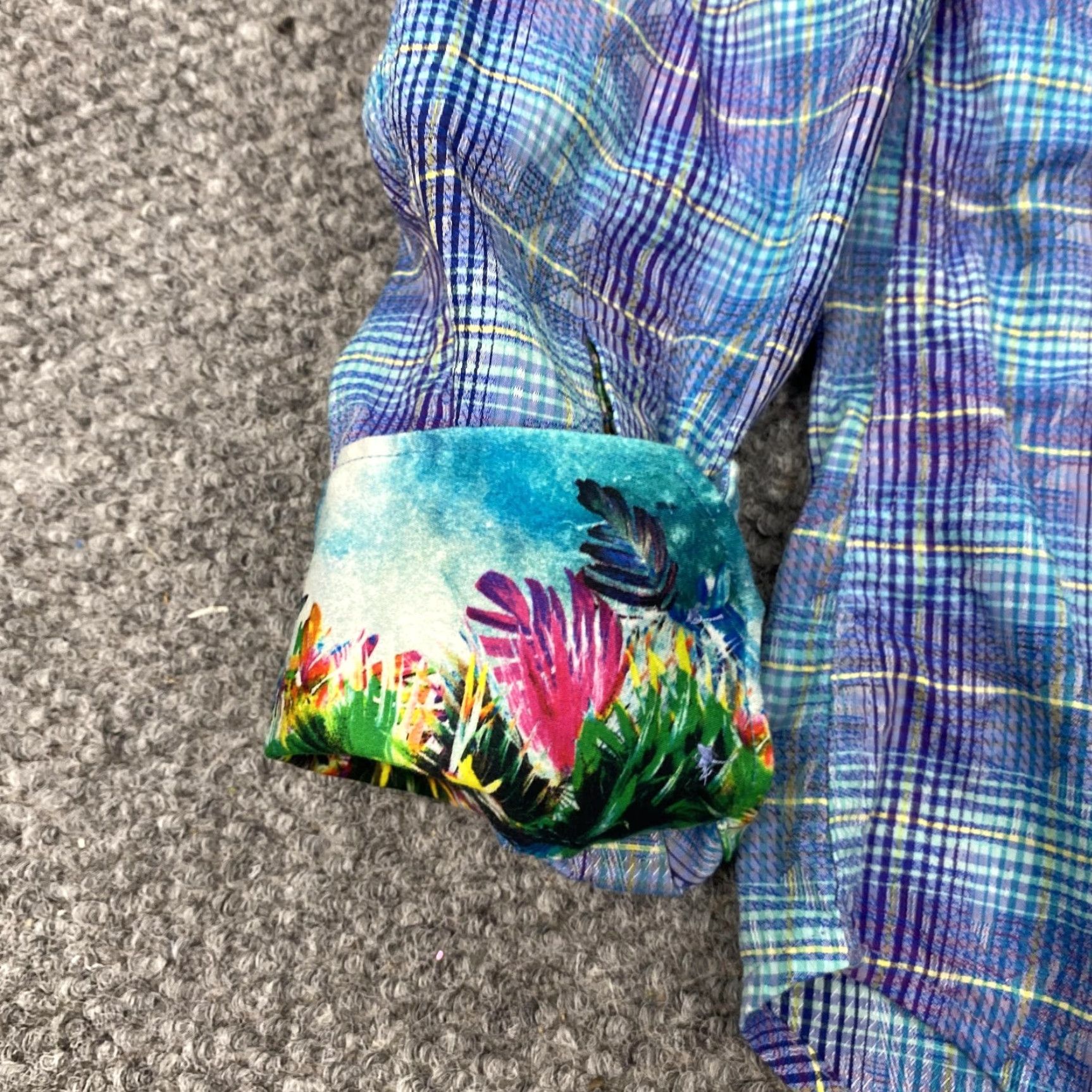 Robert Graham VINTAGE Robert Graham Shirt Mens Medium Blue Plaid Dinosaur Cuffs Classic Fit Size US M / EU 48-50 / 2 - 6 Thumbnail