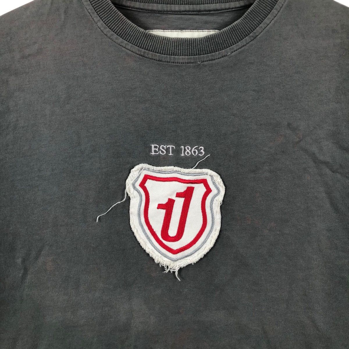 Vintage Vintage UNDICI Italia T Shirt Center Logo Size L Size US L / EU 52-54 / 3 - 3 Thumbnail
