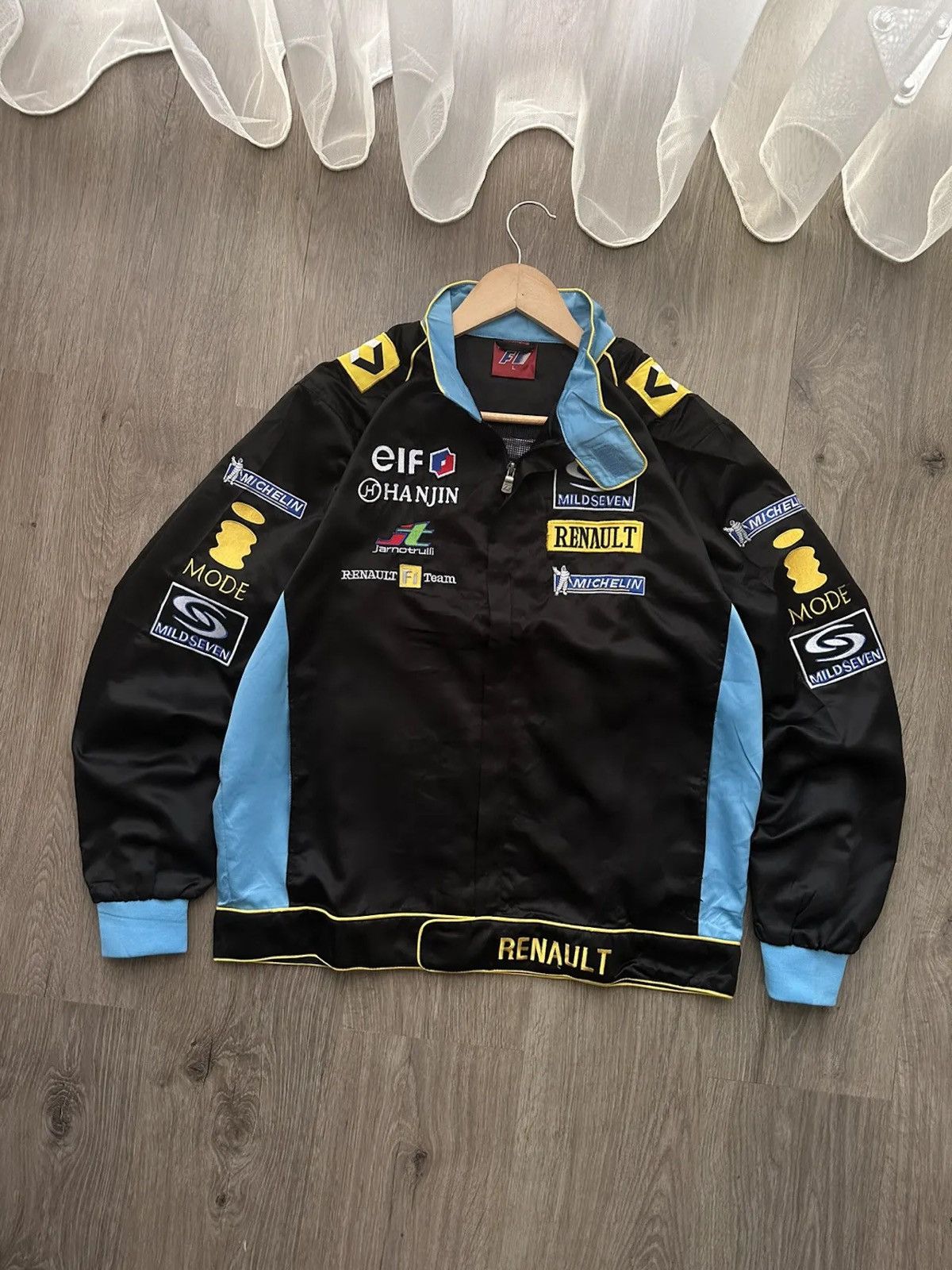 image of Vintage Renault F1Team Racing Mild Seven Formula Uno Jacket in Black, Men's (Size Large)