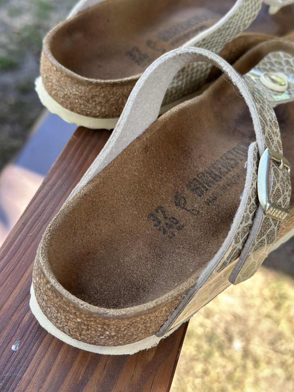 Birkenstock Birkenstock Women's GIzeh Golden Thong Sandal Size 37 Size US 6.5 / IT 36.5 - 6 Thumbnail