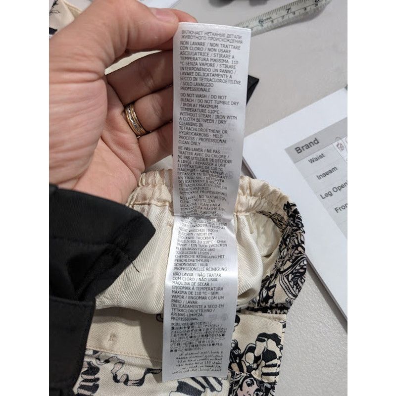 Gucci o1rshd1 Roi Soleil Short On TW Prt in Ivory/Black/Mc Size US 34 / EU 50 - 16 Thumbnail
