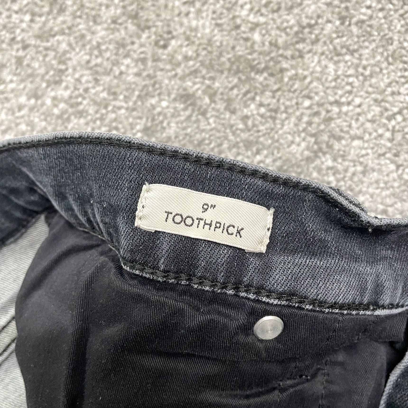 J.Crew J.Crew Jeans Main Selling Point Bonded Skinny Denim 9" Toothpick Womens 32 Black Washed Stretch Size 24" / US 00 / IT 34 - 6 Thumbnail