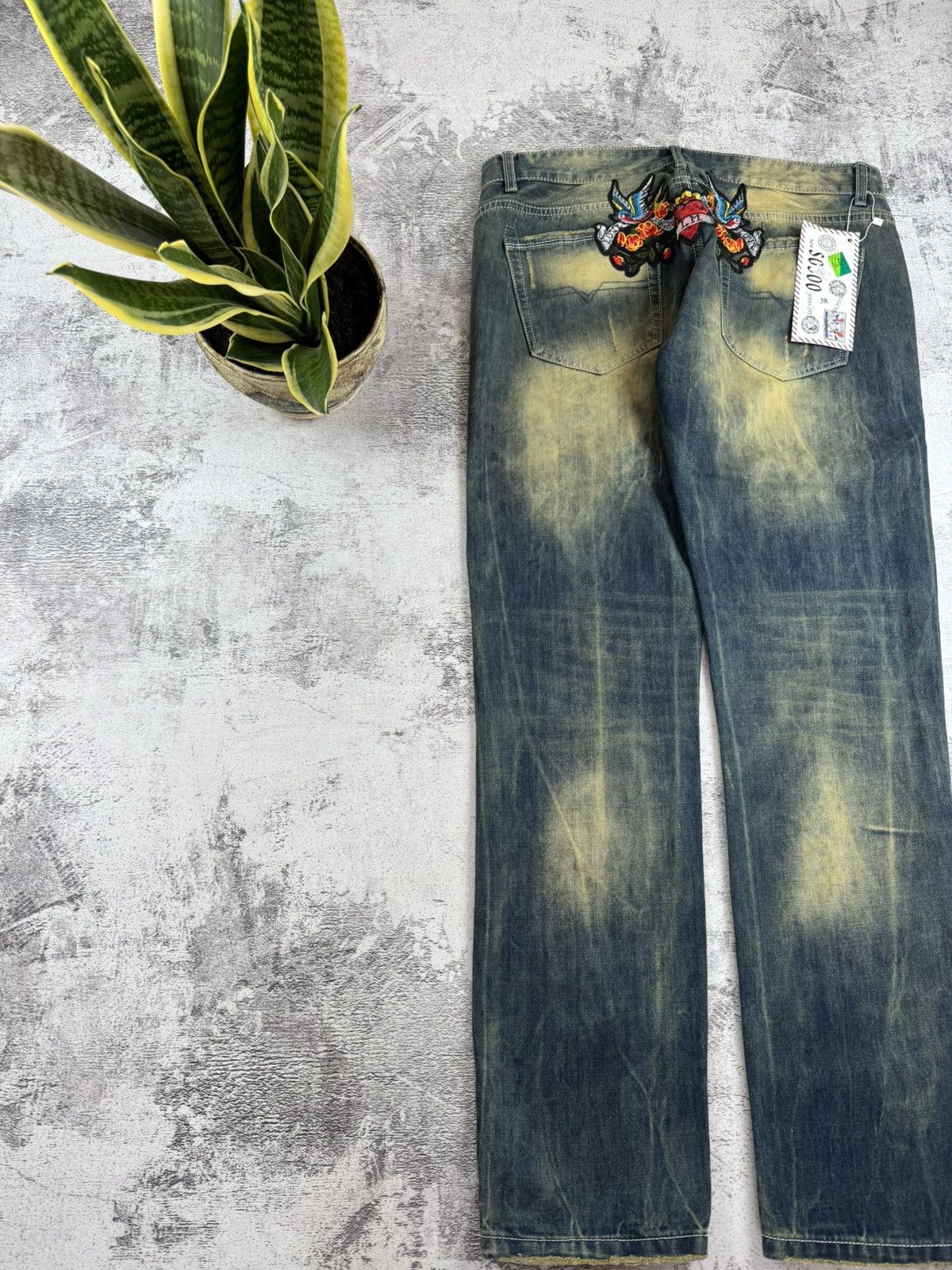 Japanese Brand Rose Embroidered Faded Skate Relaxed Jeans Pants Trousers Size US 38 / EU 54 - 12 Thumbnail