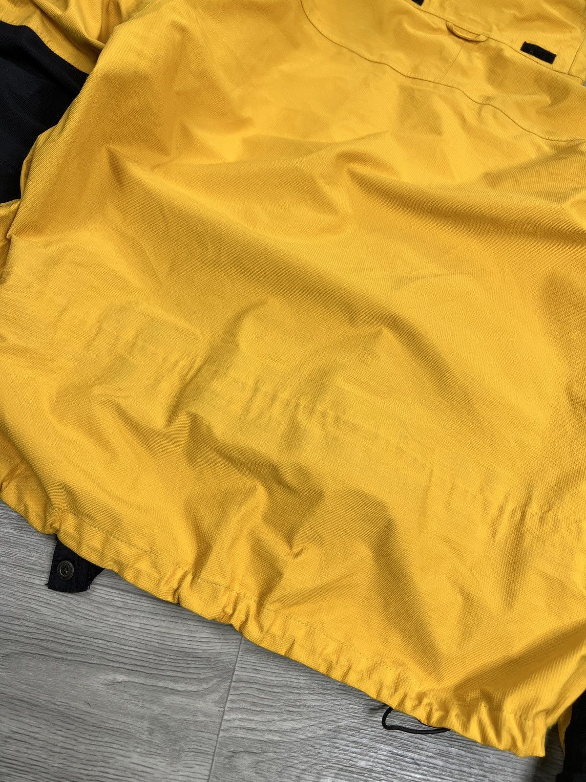 Mountain Hardwear Mountain Hardwear Gore Tex XCR Jacket Size L gorpcore Size US L / EU 52-54 / 3 - 23 Thumbnail