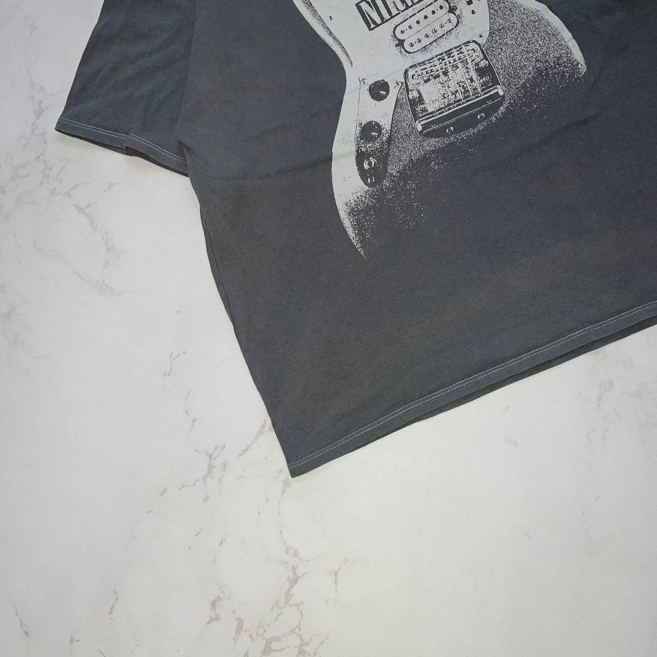 Nirvana Nirvana Vintage Guitar Graphic T-Shirt Size Gray Oversize Size US XL / EU 56 / 4 - 5 Thumbnail