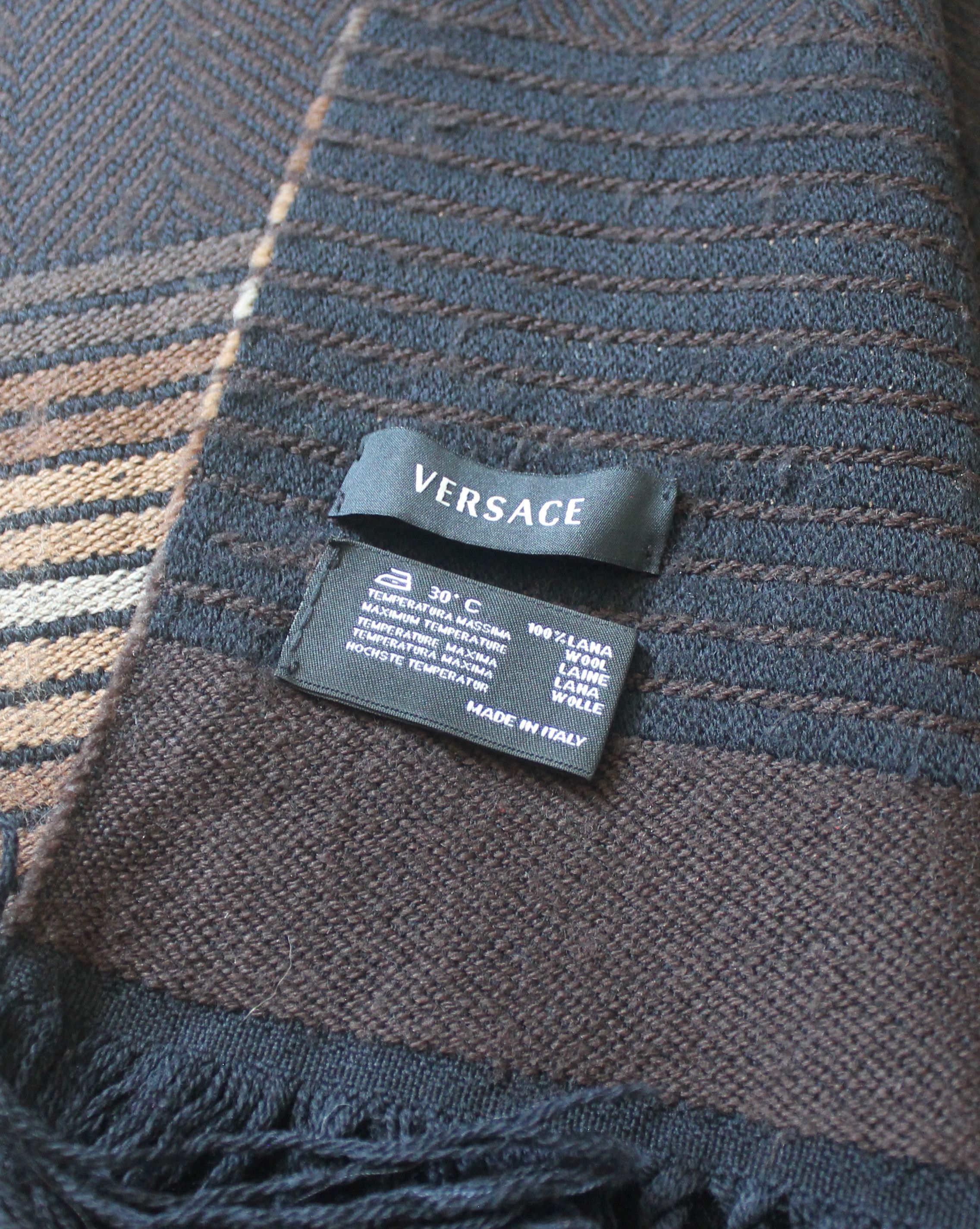 Versace Versace Big Medusa Scarf Size ONE SIZE - 6 Thumbnail