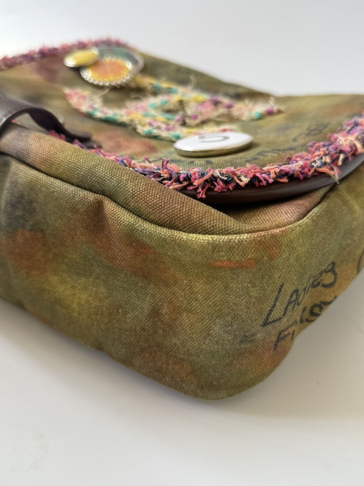 Chanel Chanel "On the Pavements" Graffiti Messenger Bag Size ONE SIZE - 12 Thumbnail