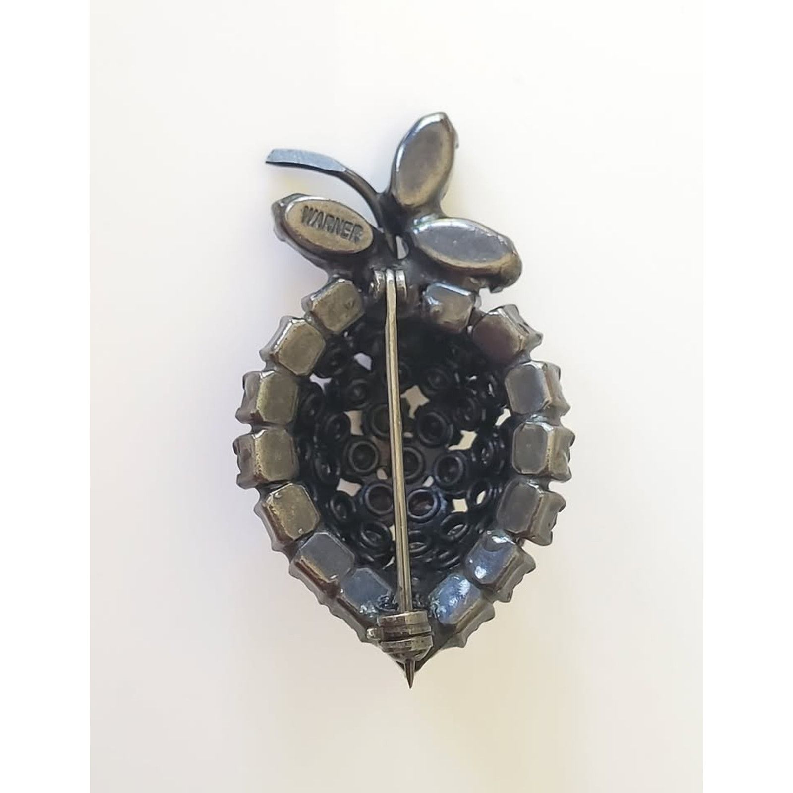 Other Vintage Warner Designer Strawberry Dome Brooch Size ONE SIZE - 2 Thumbnail