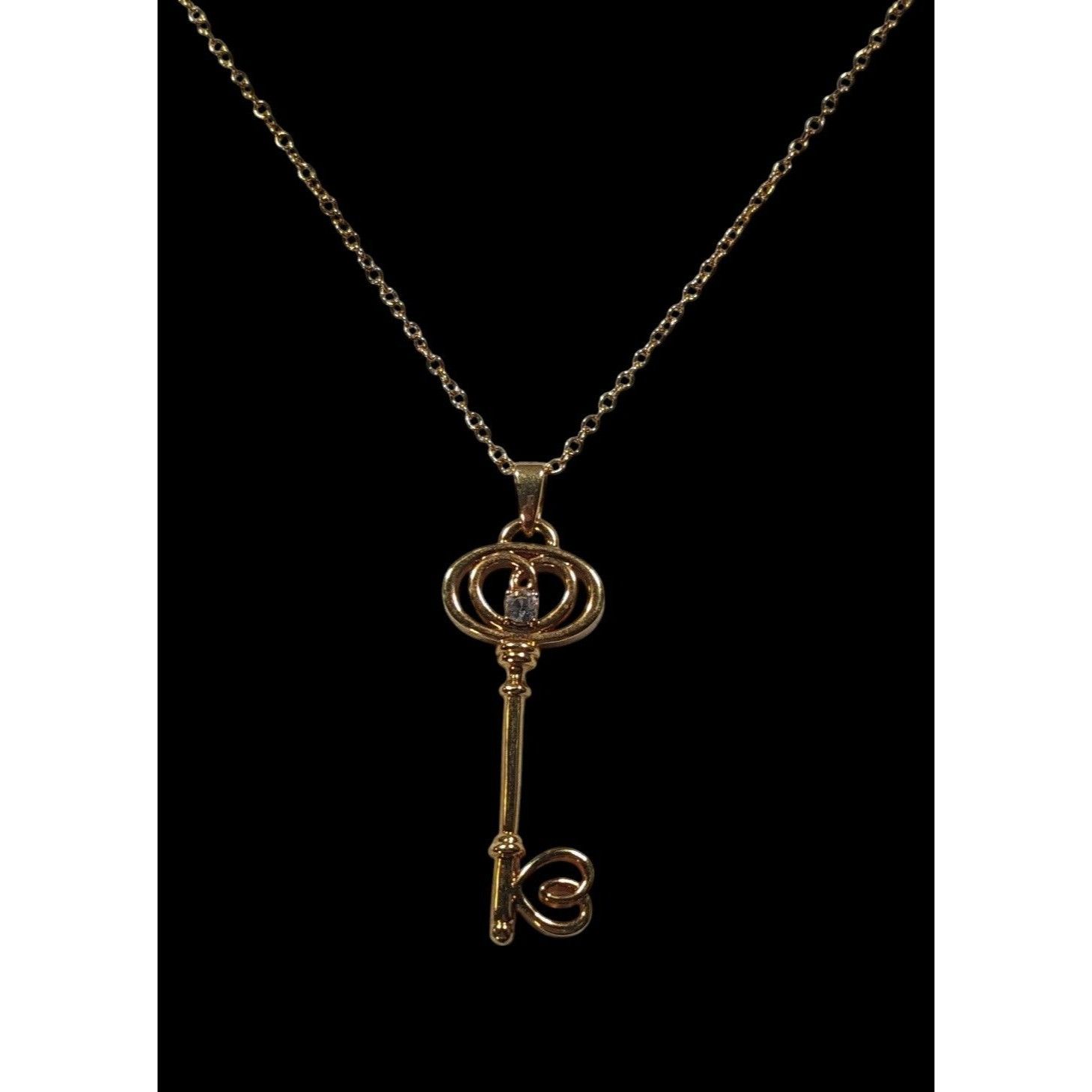 Other Whimsical Fantasy Gold Tone Skeleton Key Pendant Necklace Size ONE SIZE - 2 Thumbnail