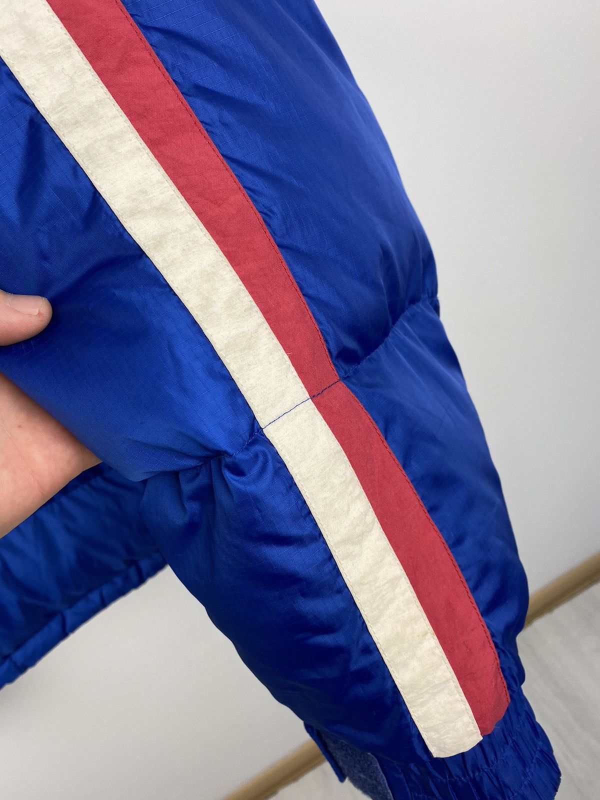Tommy Hilfiger Vintage Tommy Hilfiger Boardsports Puffer Down Jacket Nike Size US L / EU 52-54 / 3 - 6 Thumbnail