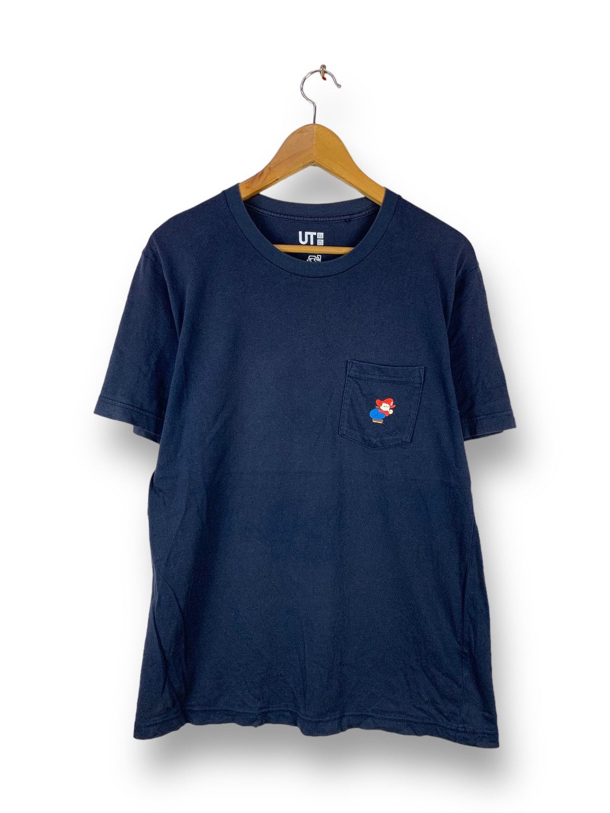 Nintendo Steals! Uniqlo x Mario Bros Pocket Tee Size US M / EU 48-50 / 2 - 1 Thumbnail