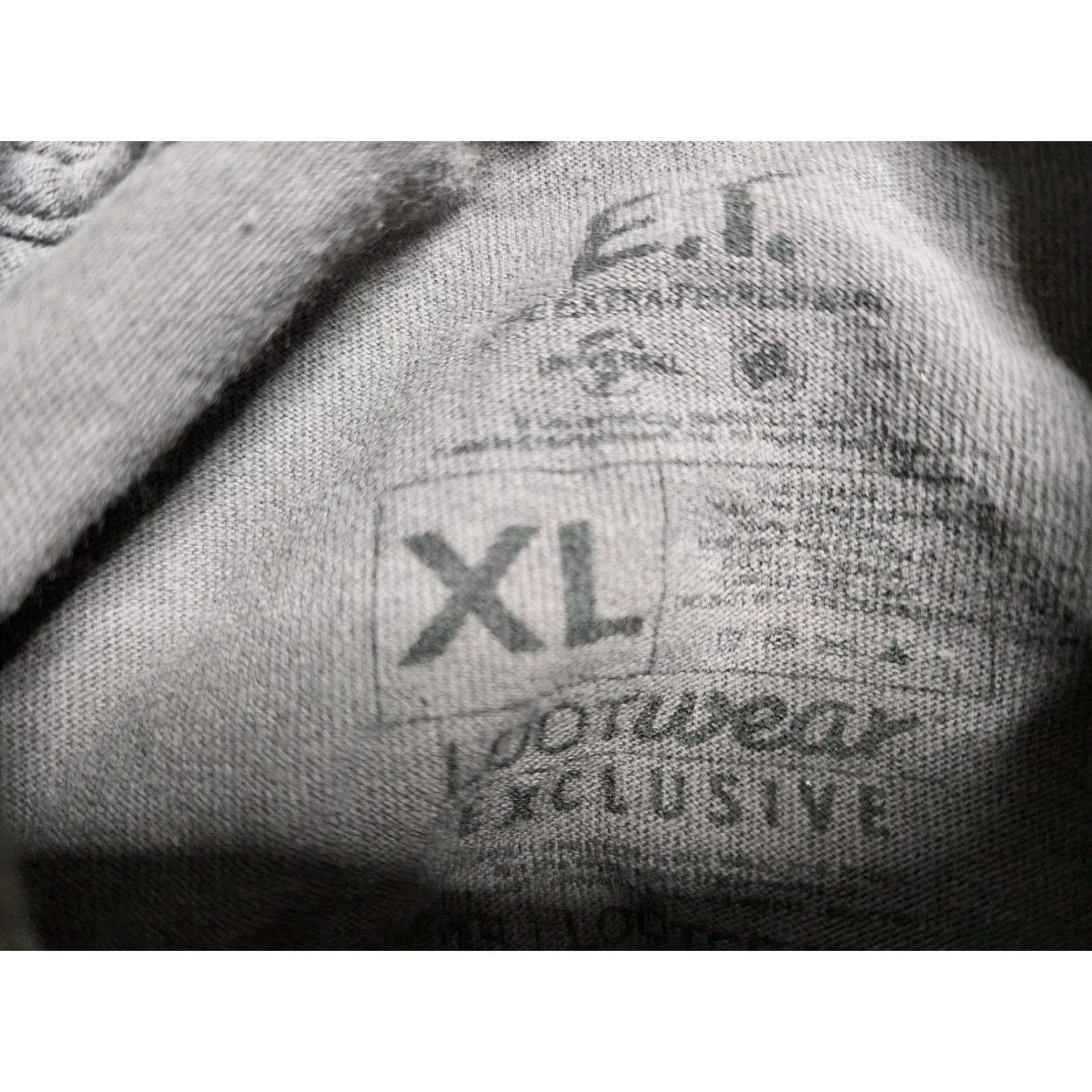 Vintage E.T. Tour 1982 Movie Lootcrate Loot Wear Exclusive T Shirt Distressed Shirt XL Gray Mens Size US XL / EU 56 / 4 - 5 Thumbnail